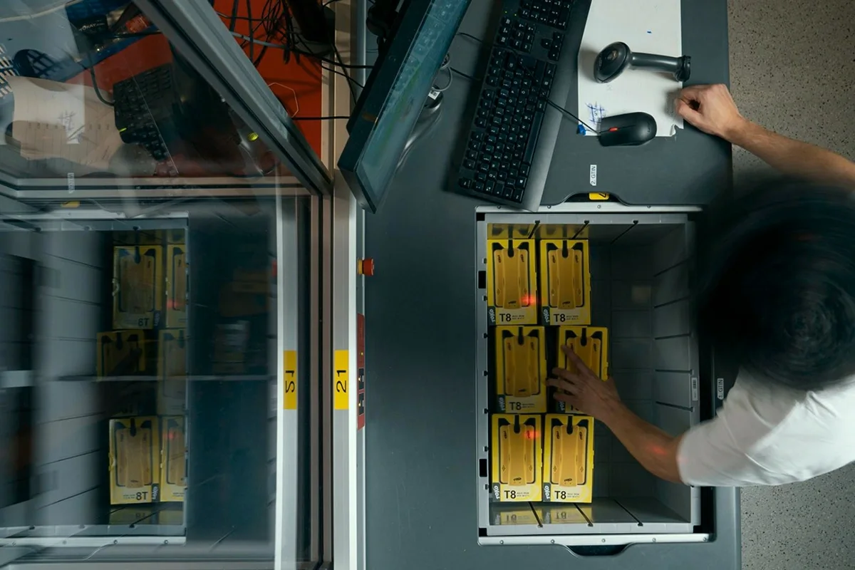From manual chaos to AI-driven warehouse automation