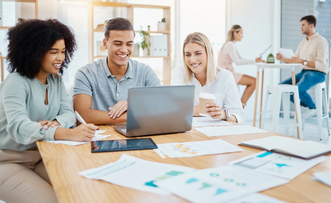 Diferencias y beneficios de las aplicaciones web o móviles