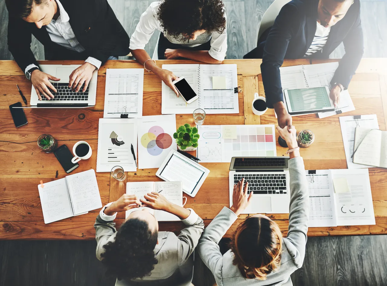 team-business-technology-kitdigital-big-business-growth-development