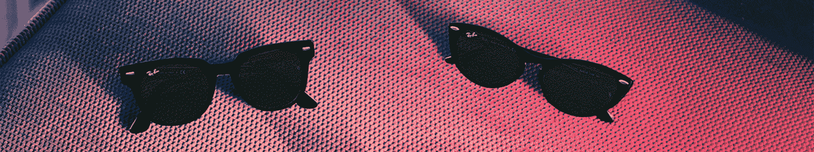Ray-Ban's banner