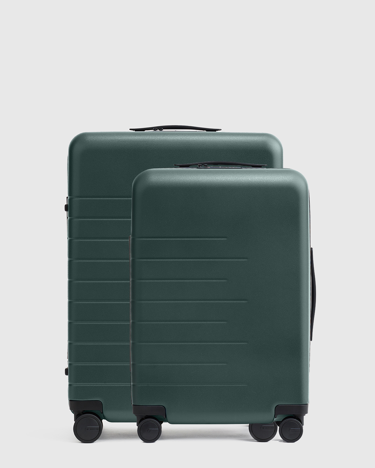 Carry-On 21" & Check-In 24" Hard Shell Suitcase Bundle in Navy