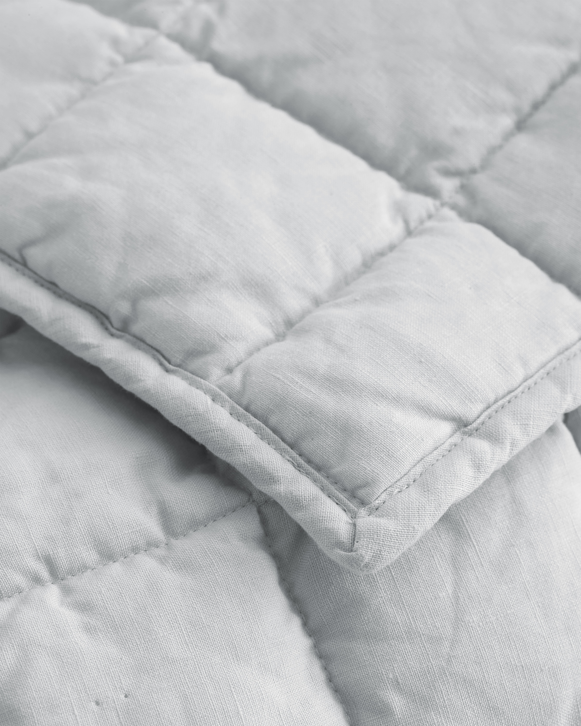 Linen Crib Quilt - thumbnail 2