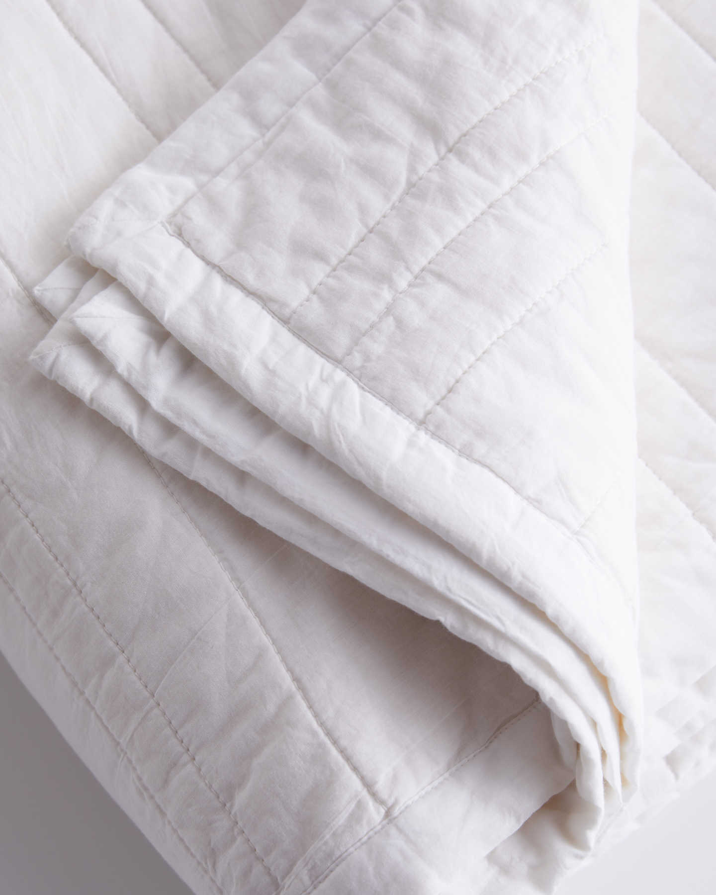 100% Organic Cotton Quilt - White - 4 - Thumbnail