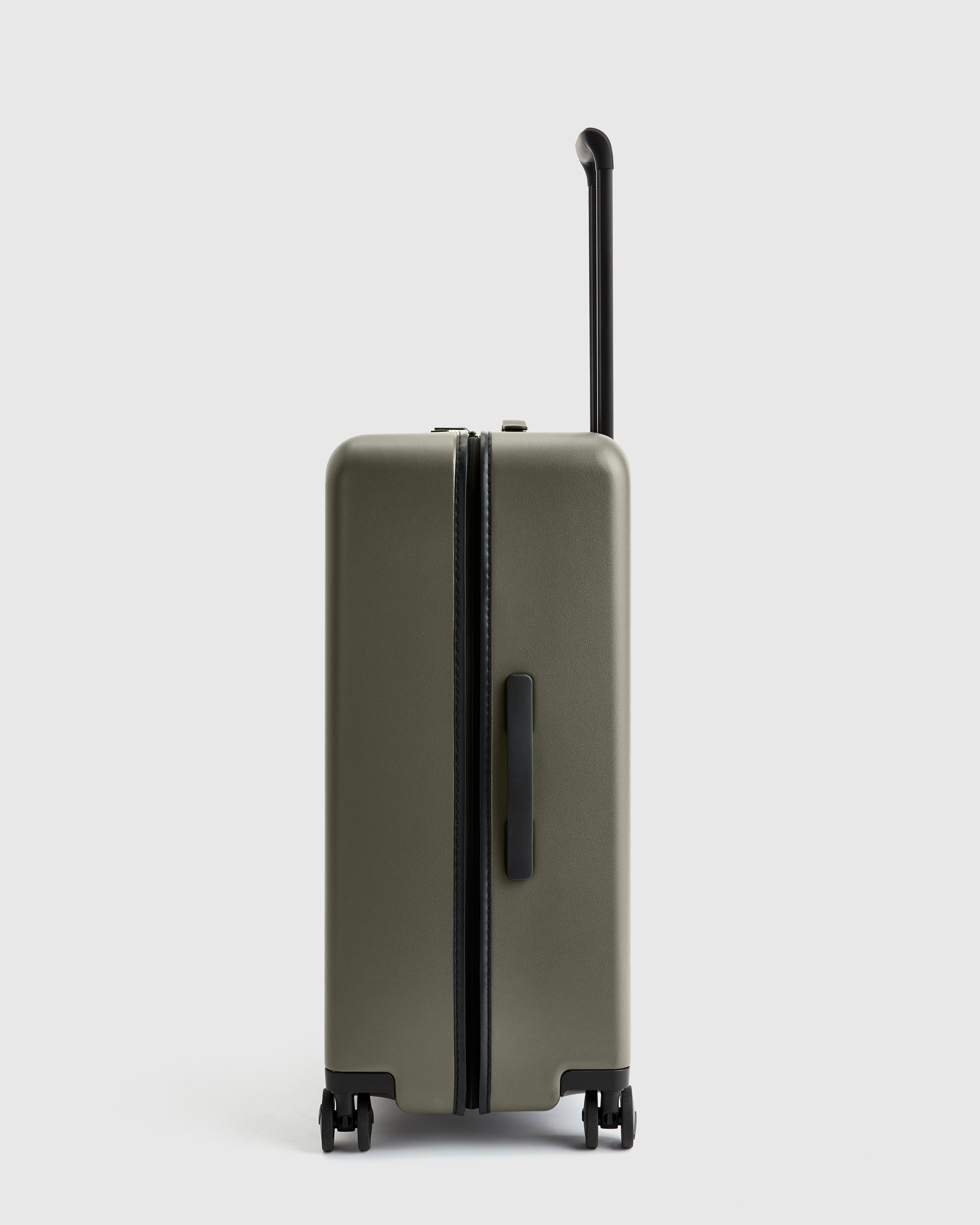 Carry-On & Medium Check-In Suitcase Set - thumbnail 5