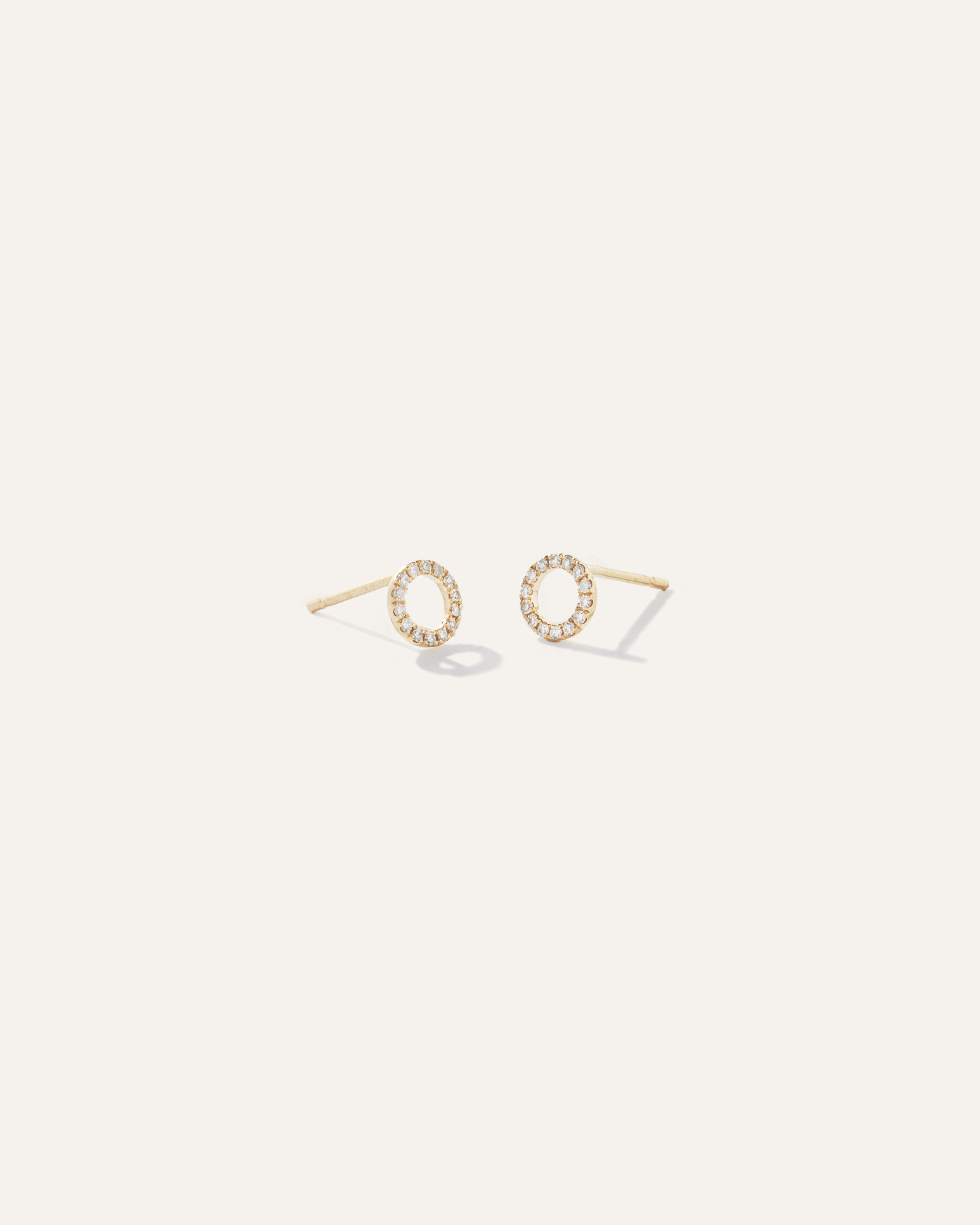 Quince Women's 14k Diamond Pave Circle Studs In Yellow Gold