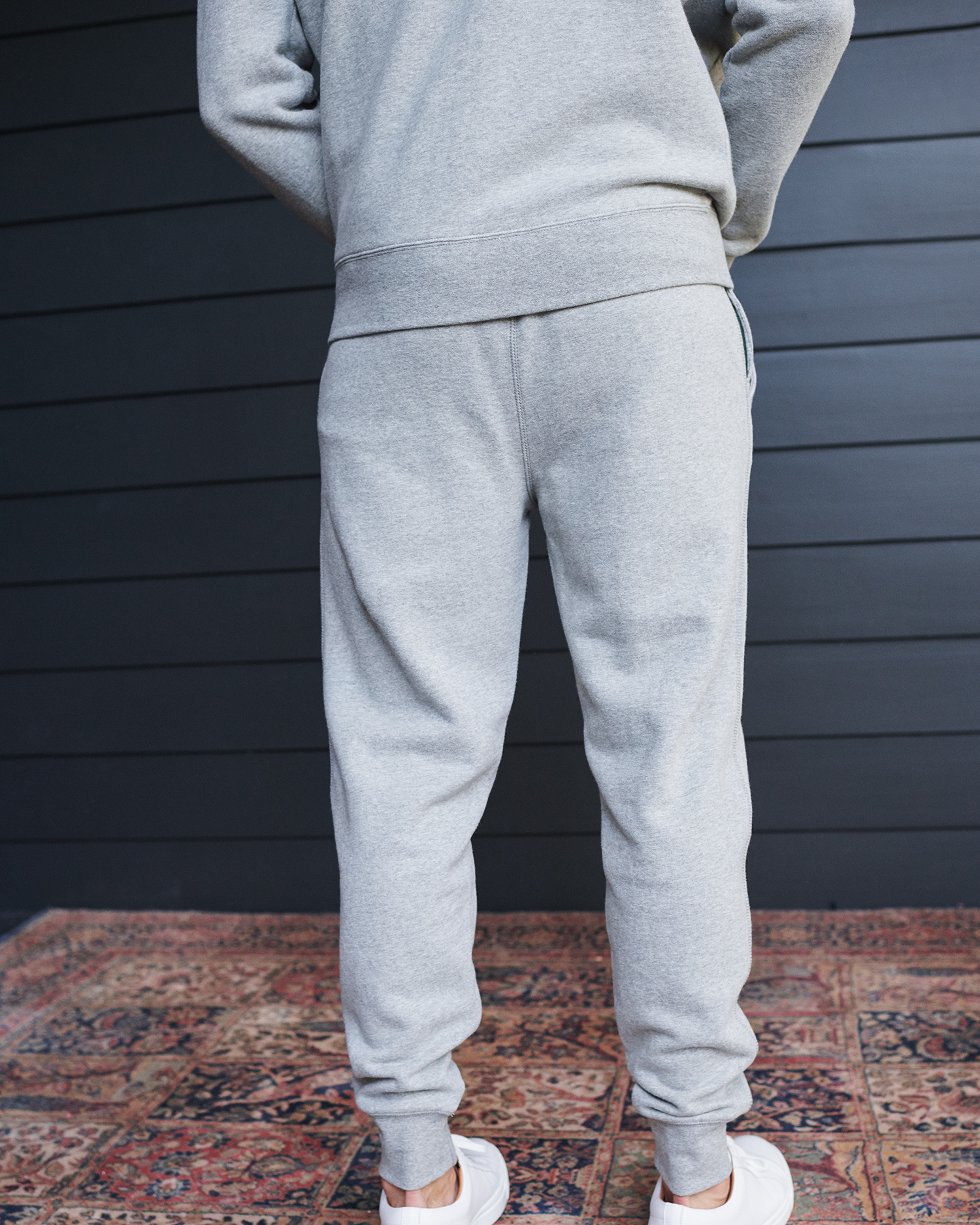 organic cotton joggers mens