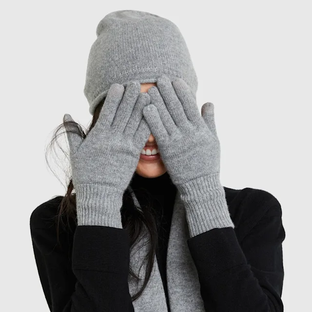 Cashmere Scarves & Gloves
