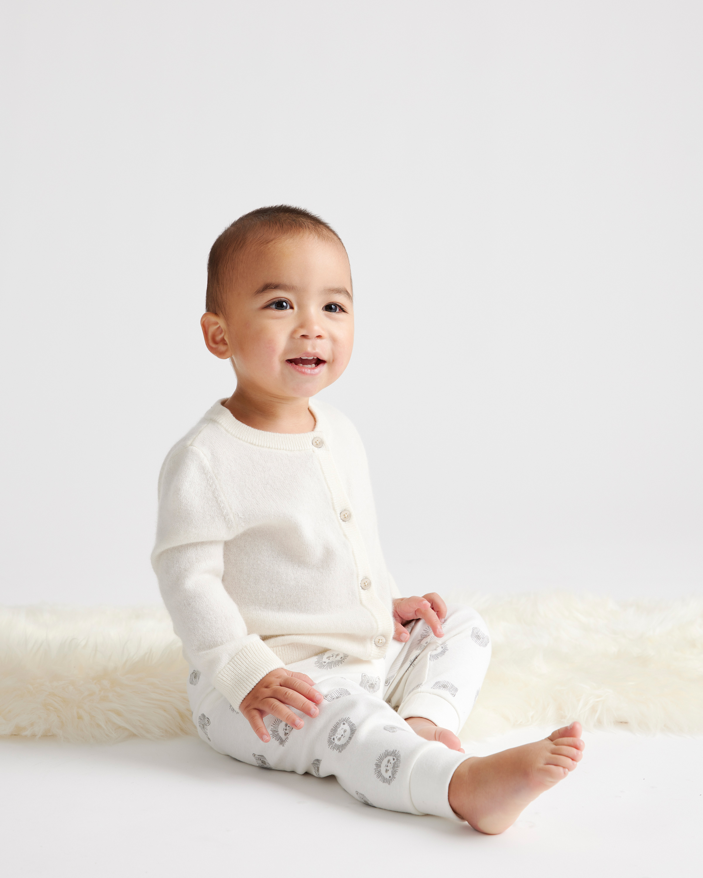 Mongolian Cashmere Cardigan - Baby - thumbnail 3