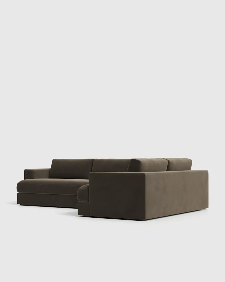 Varick 82 Laf Midsofa Front Angle Perfomance Velvet Sable V01