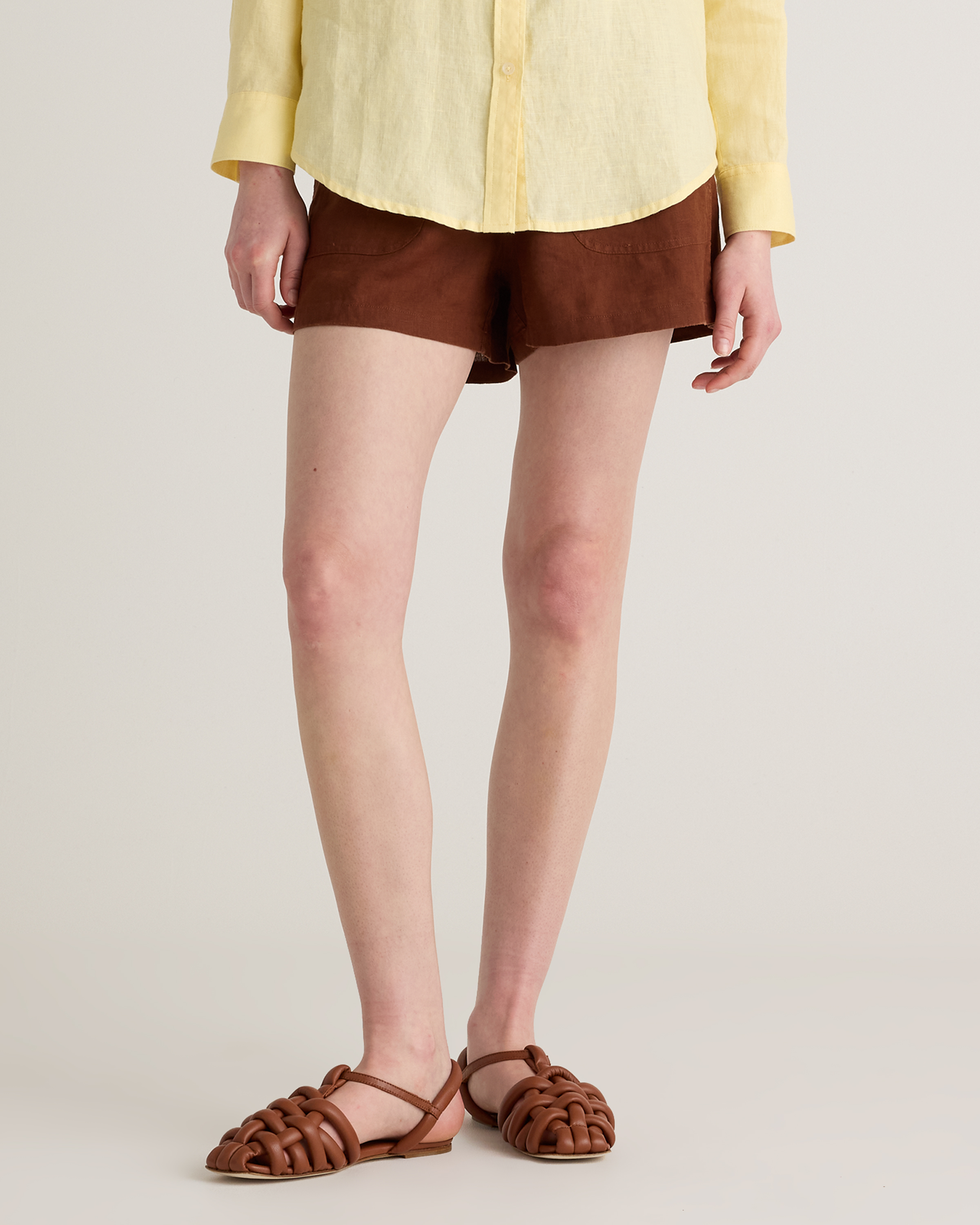 Shop Quince Women's Shorts In Chocolate