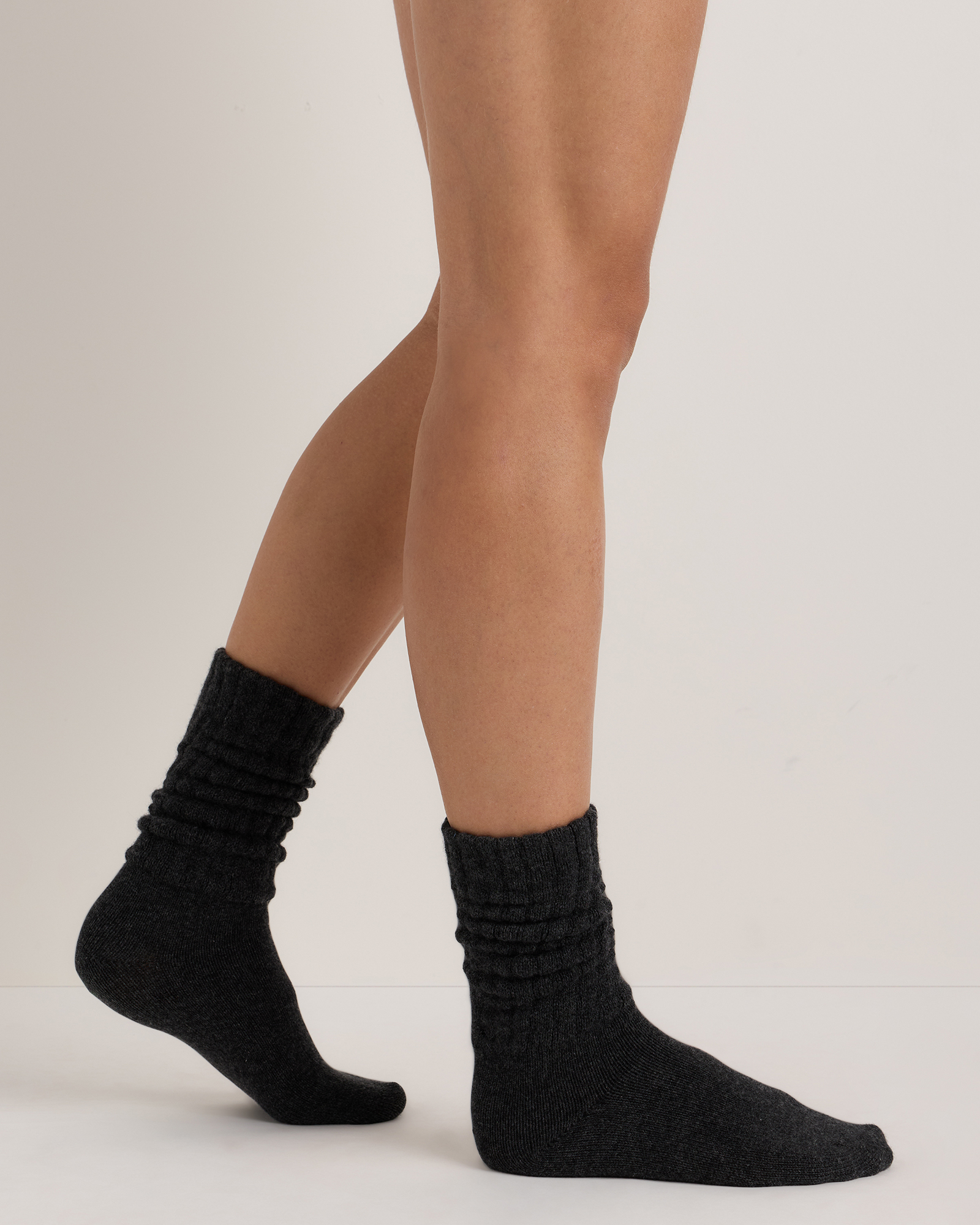 Women's Mongolian Cashmere Slouch Sock in Charcoal Heather