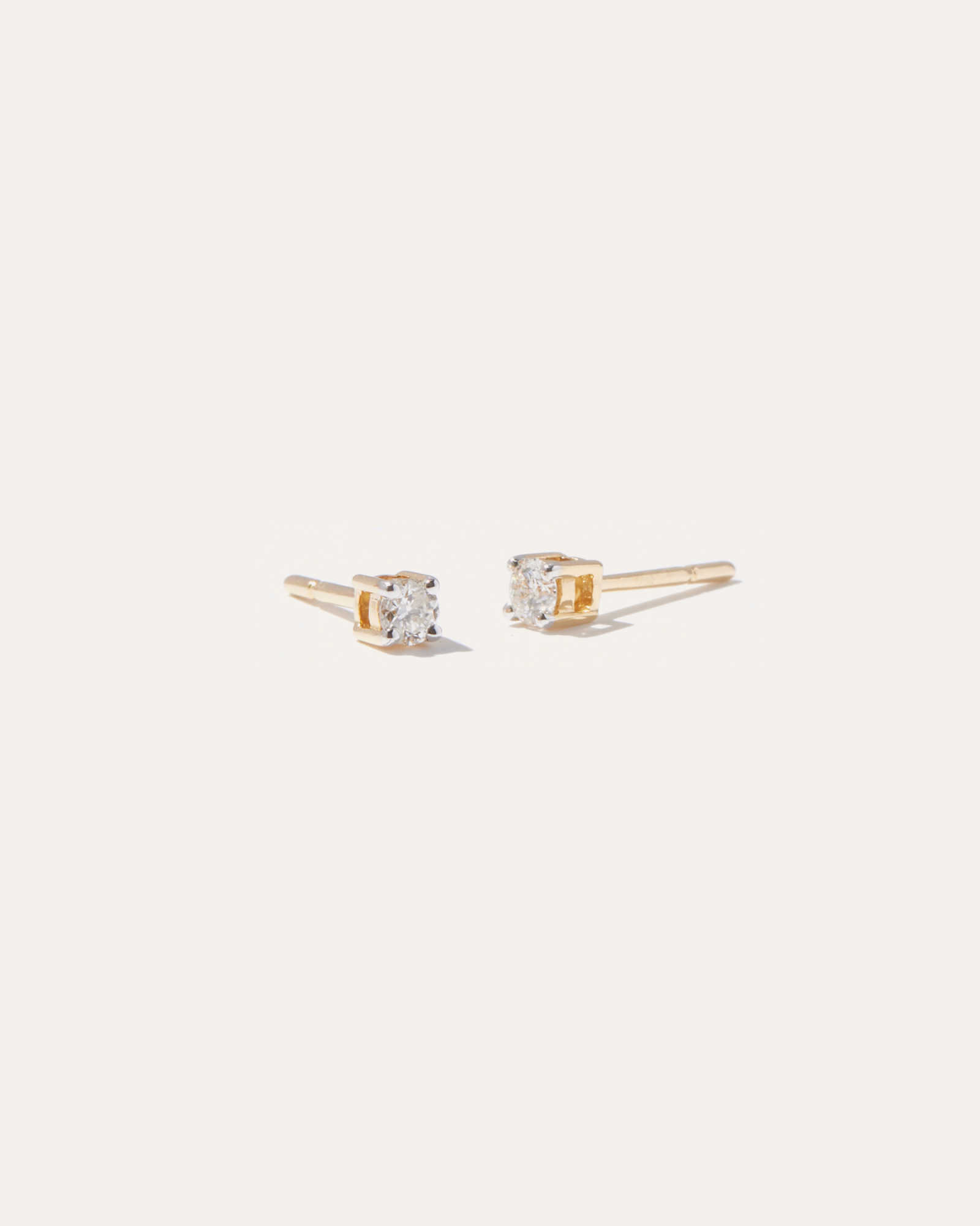 14K Gold Classic Diamond Stud Earrings 0.12 carat
