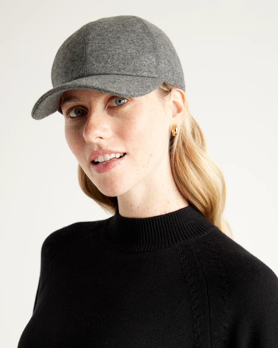 W-HAT-1-GRY 0777