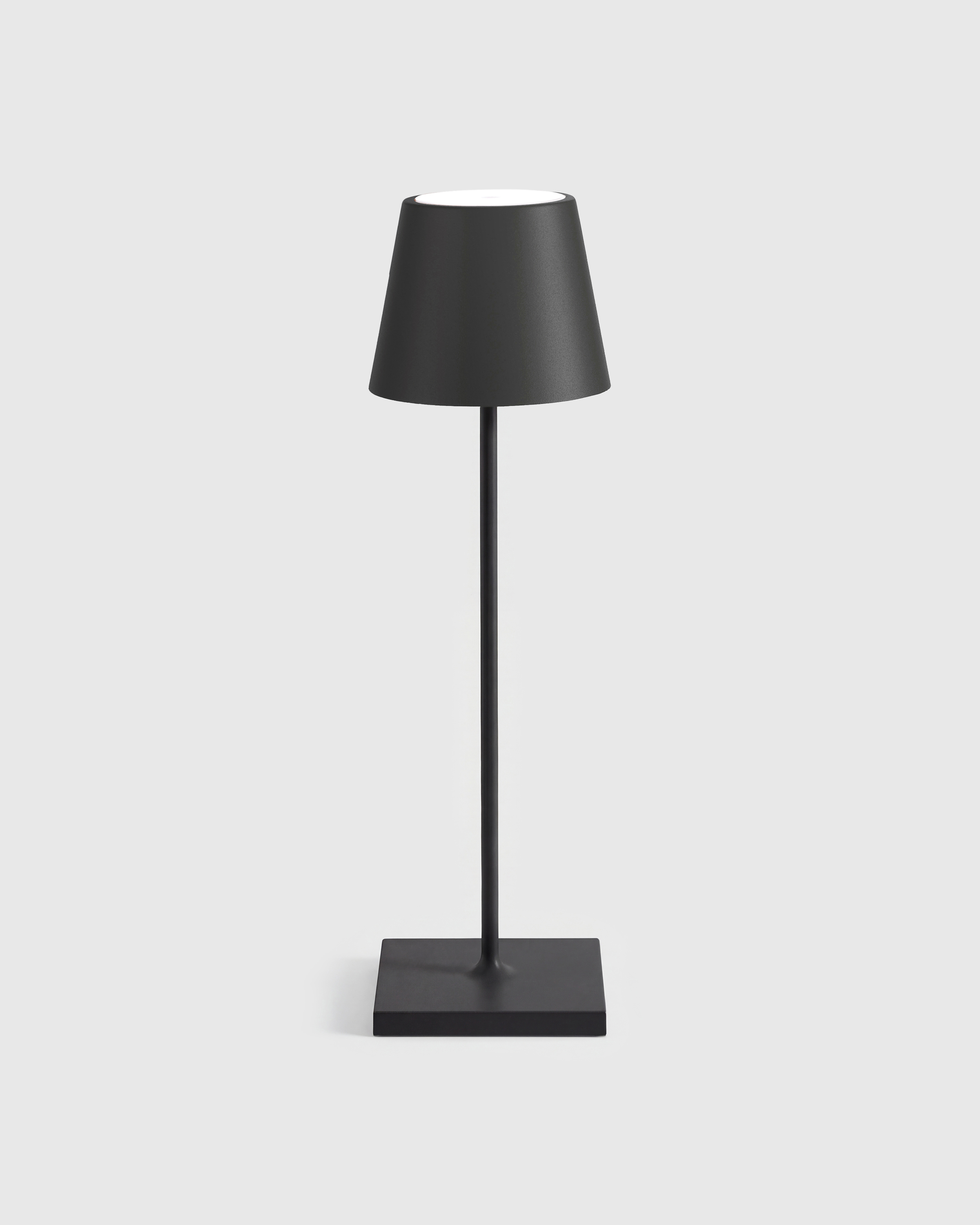 Poldina Pro Rechargeable Table Lamp by Zafferano