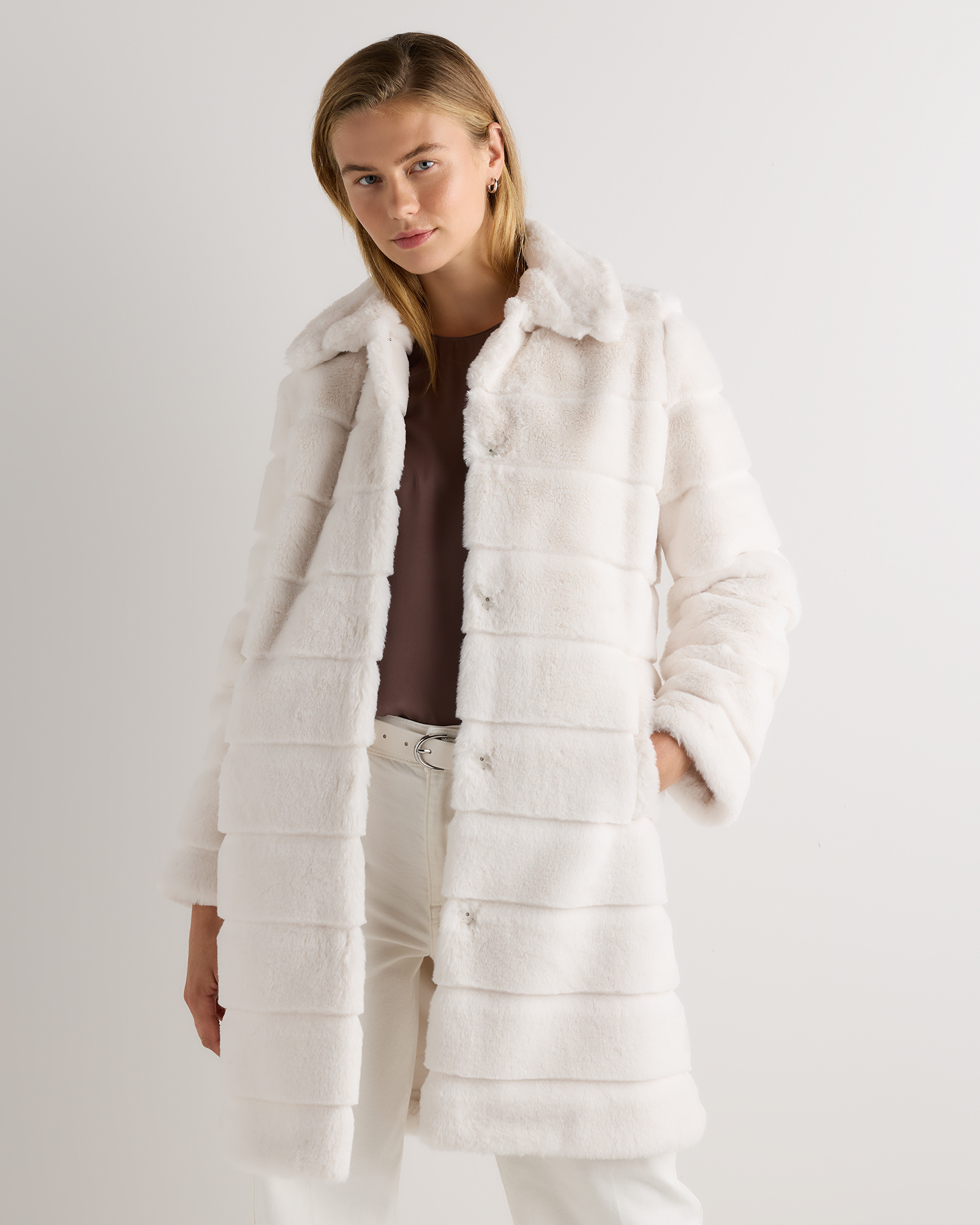 ジャケット・アウター WHITE HALF FUR COAT Sherpa Jackets for Women - Hooded, Half-Zip & Faux Fur Coats