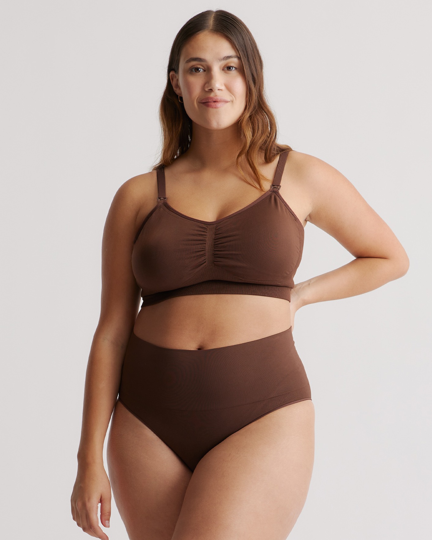 Quince Women's Seamless Hands Free Pumping & Nursing Bra In Cocoa