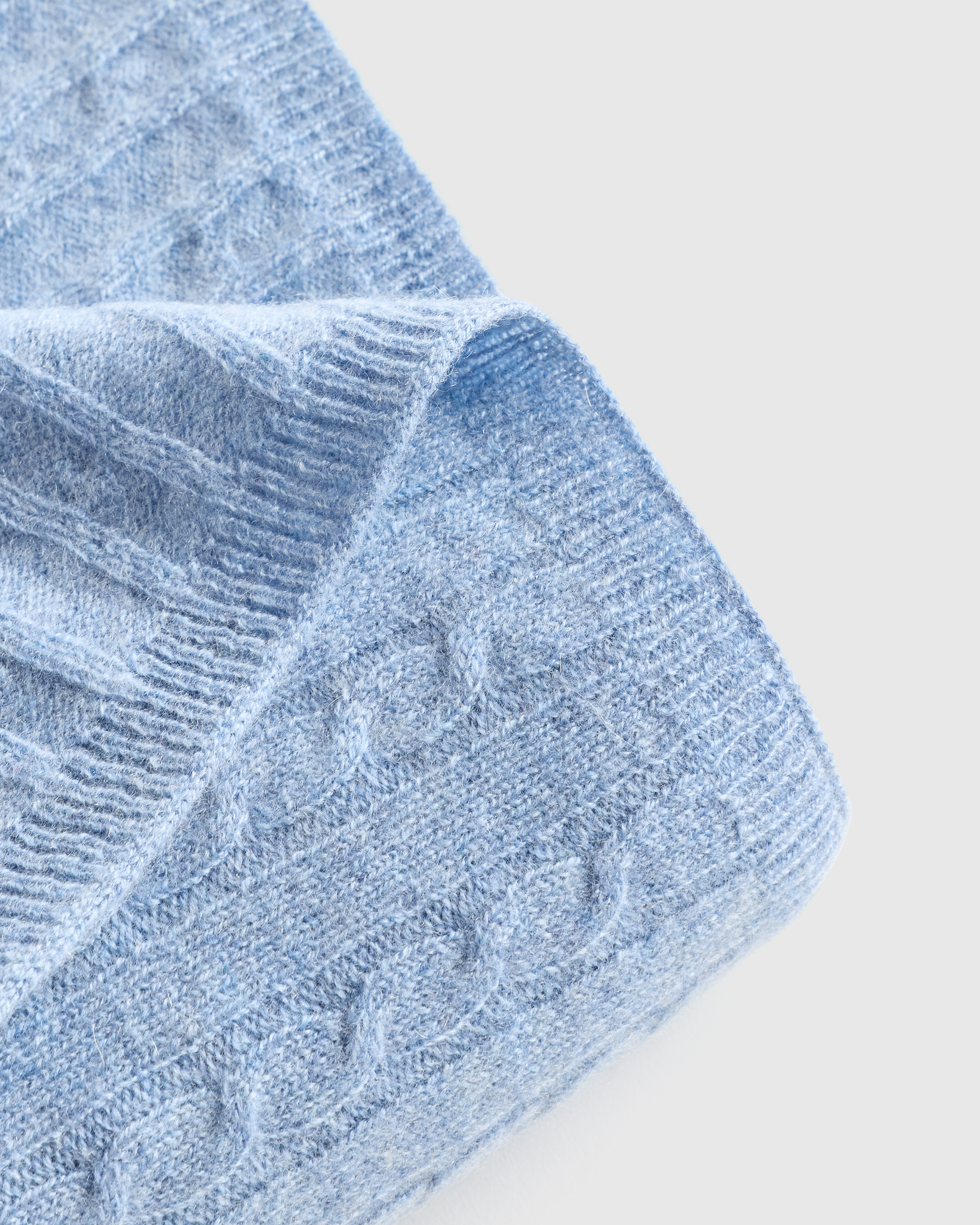 Luxe Cable Knit Cashmere Baby Blanket - thumbnail 3