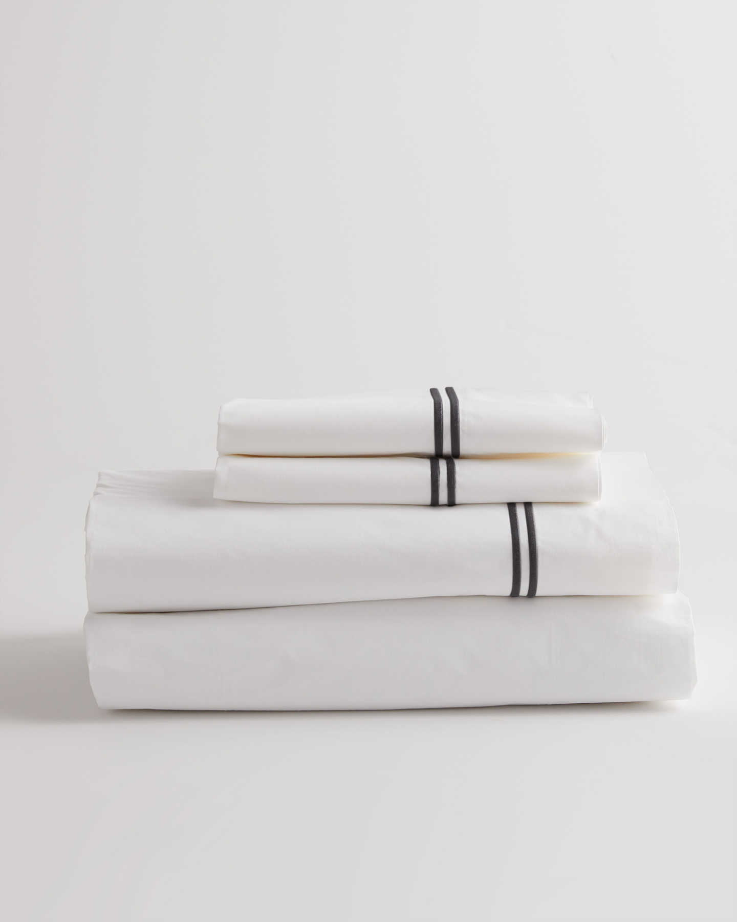Luxe Italian Cotton Hotel Sheet Set - Black - 0 - Thumbnail