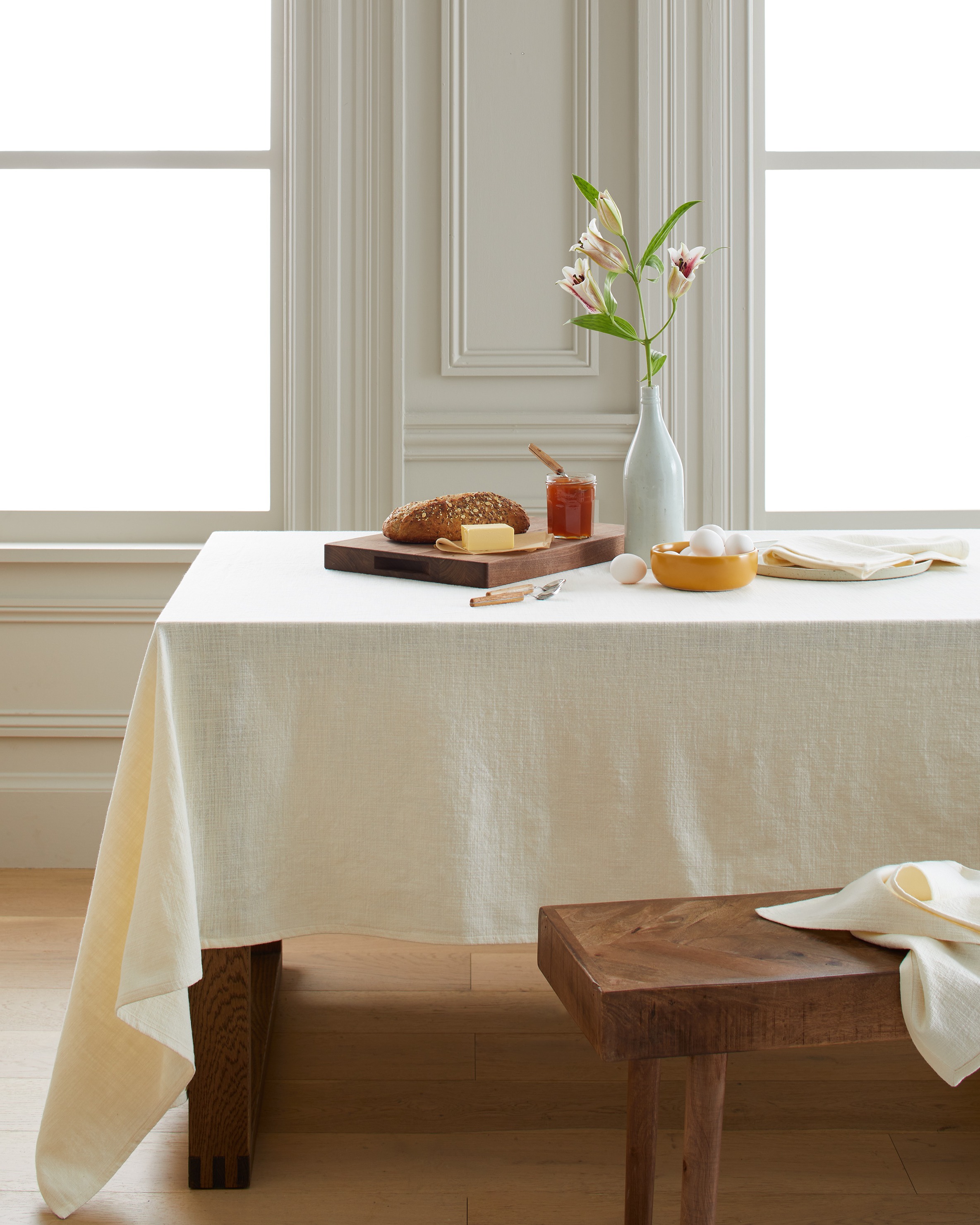 Organic Cotton Tablecloth in Warm White