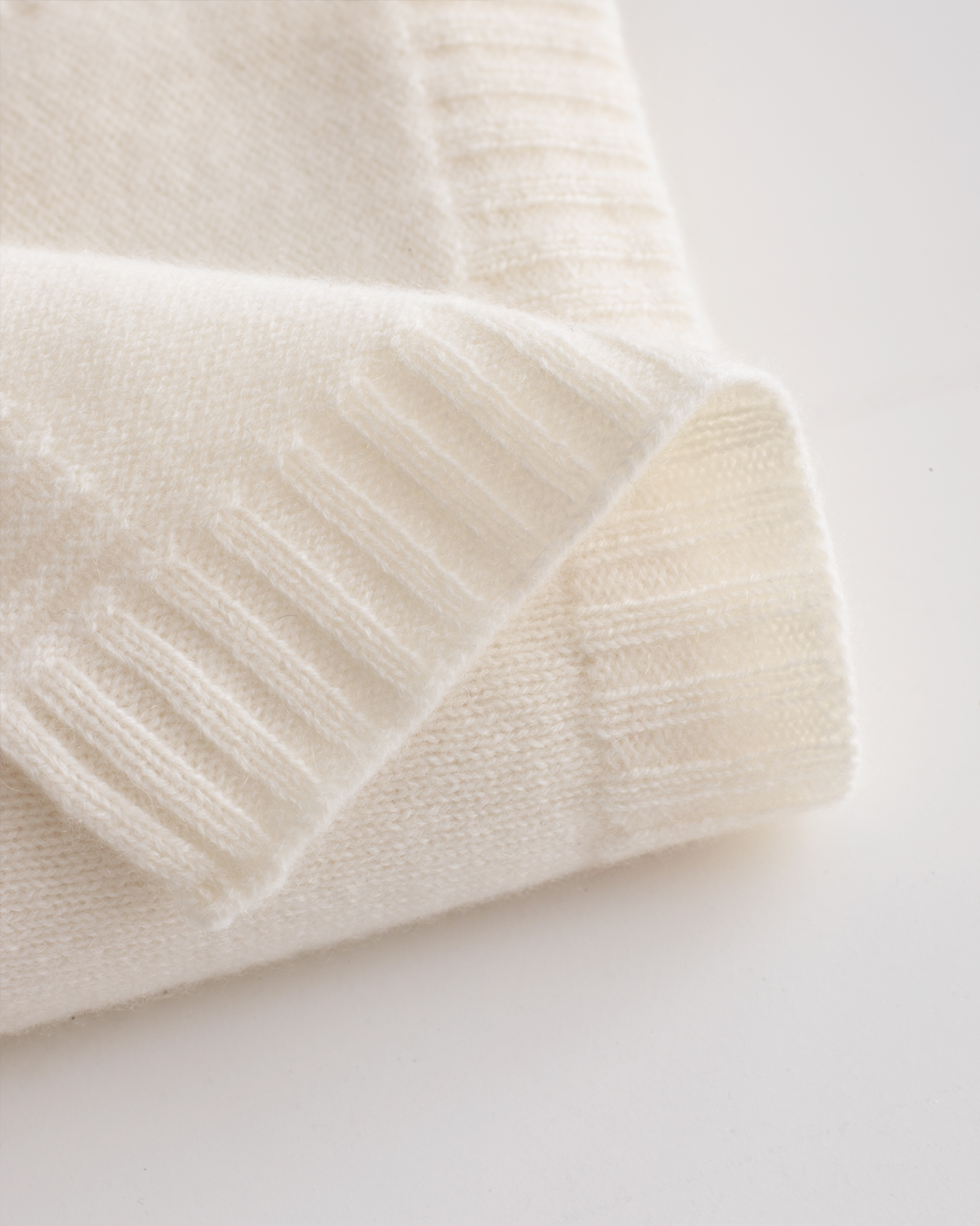 Luxe Knit Cashmere Baby Blanket - thumbnail 7
