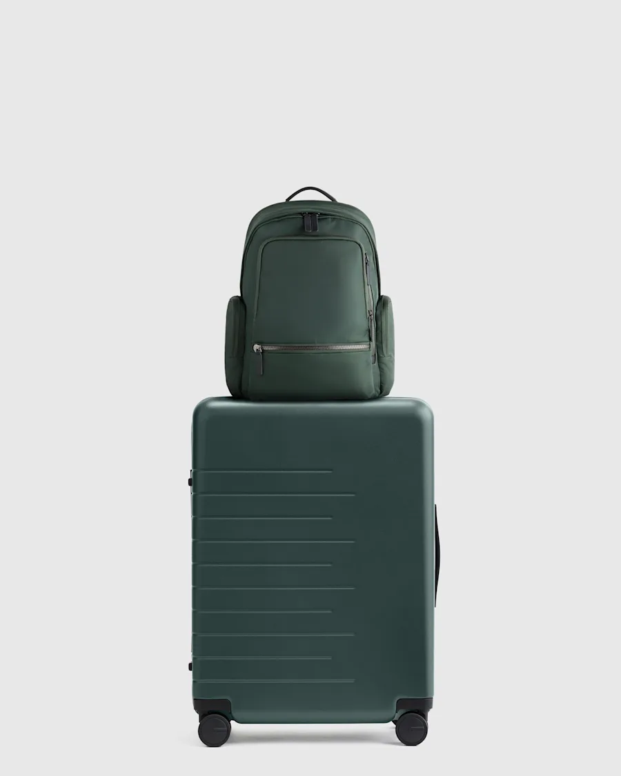 check in In dark green