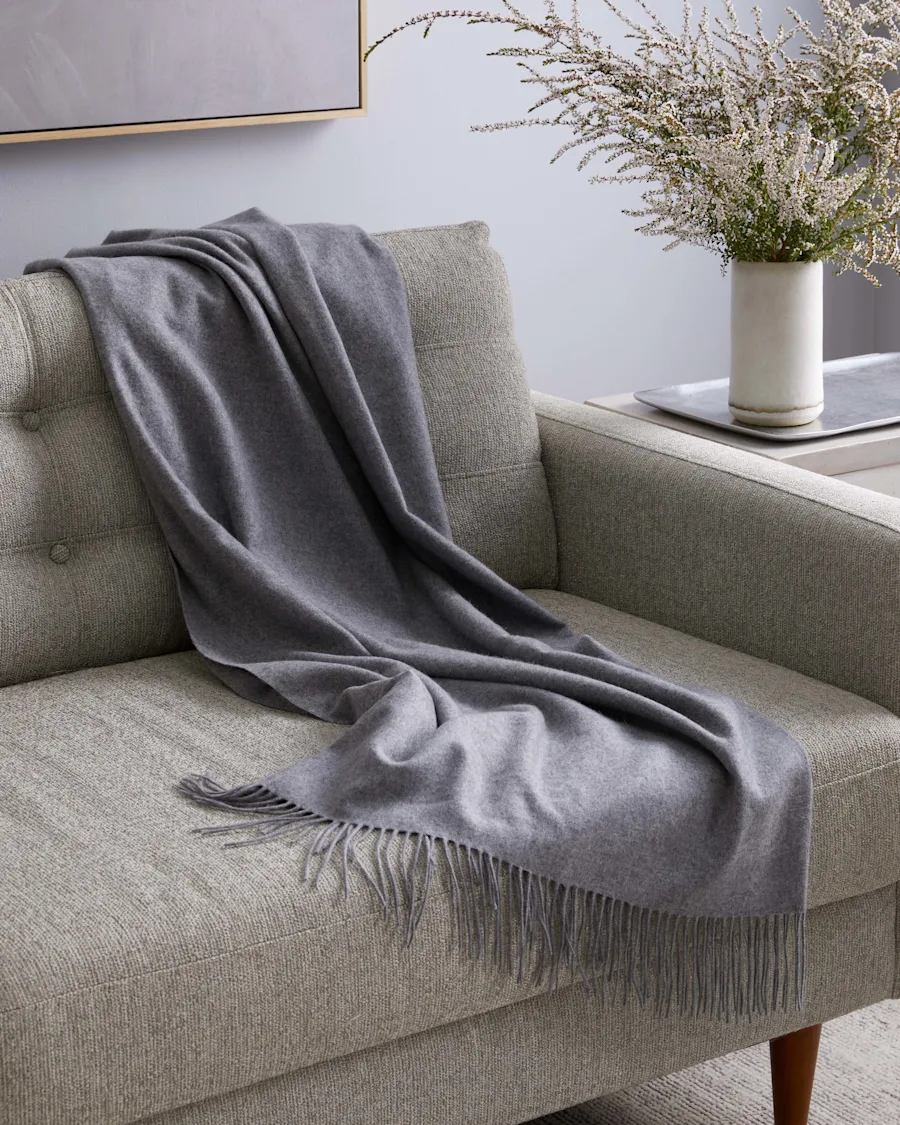 Throw Cashmere Gray 558