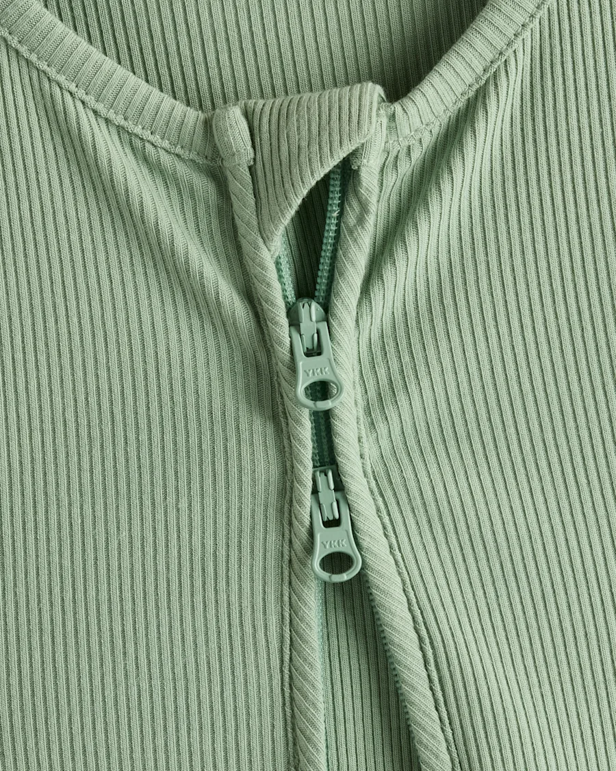 U--971-SAGEGREEN-ETAIL-220 EDITED
