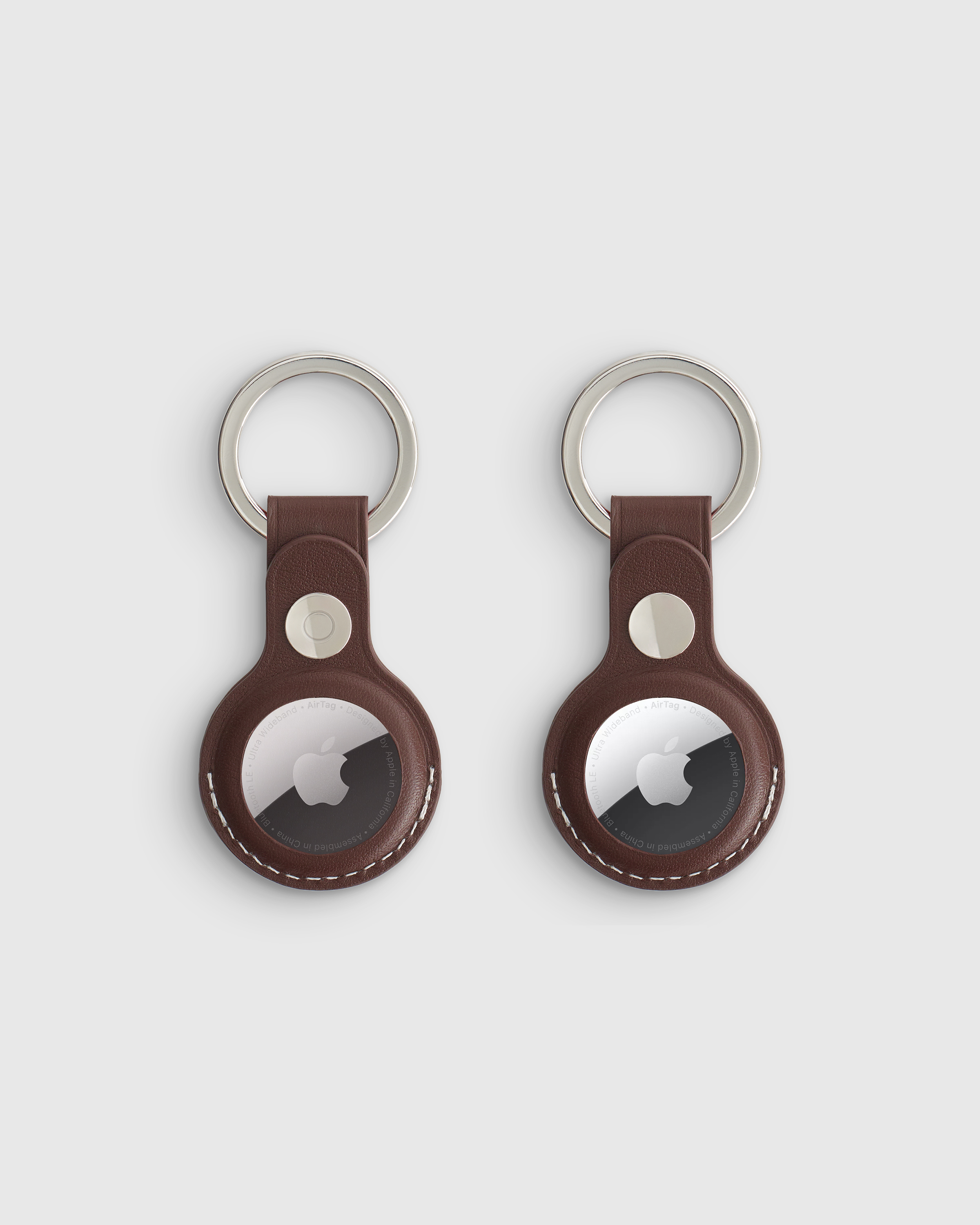 【GUCCI】AirTag Holder Key Ring Beige Ebony GG holder for AirTag in beige and ebony Supreme | GUCCI® US
