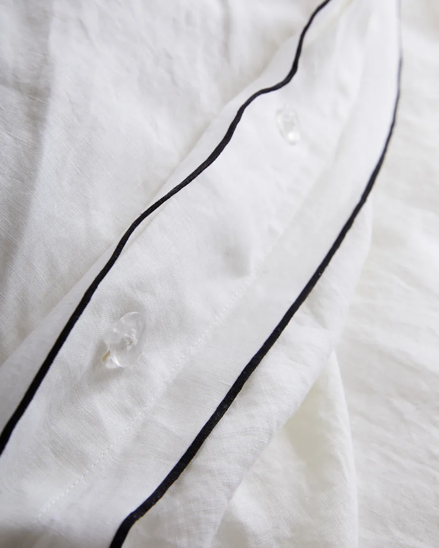 EuroLinenDoubleEmbroideredDuvet WhiteBlack 514