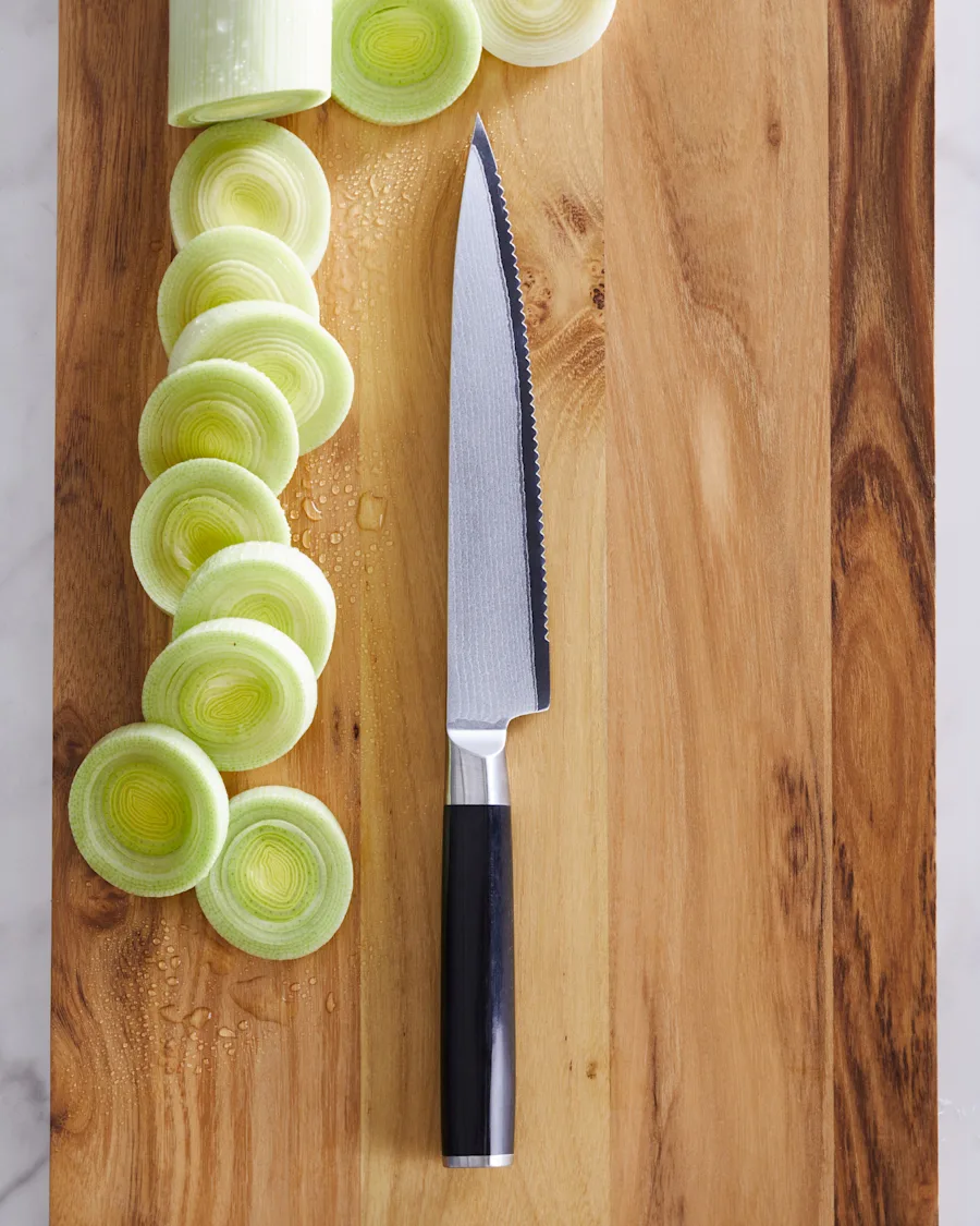 Knife DamascusUtility 1063