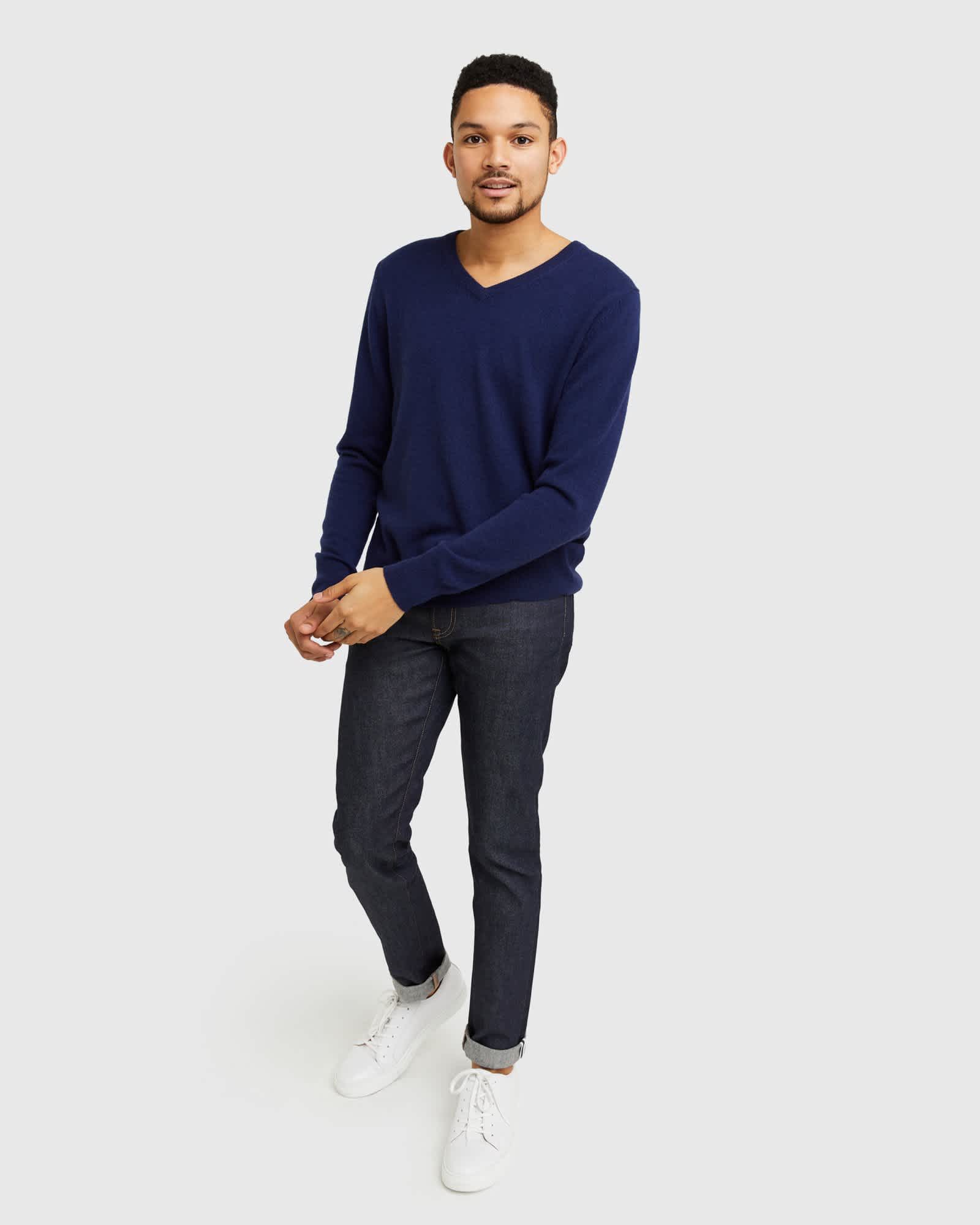 Man wearing navy cashmere v-neck sweater for men from front