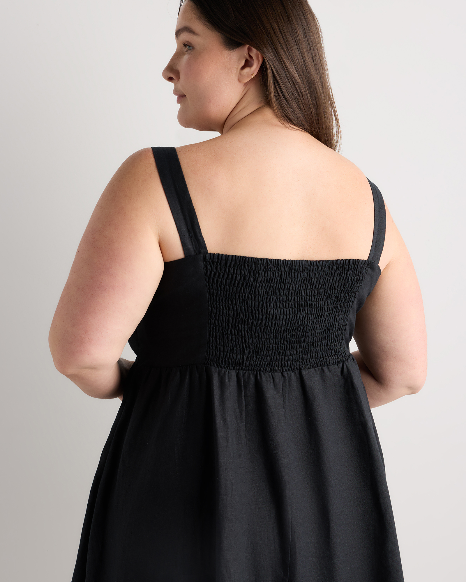 Women's 100% European Linen Fit & Flare Midi Dress in Black, Size 2X by Quince Women's 100% European Linen Fit & Flare Midi Dress in Black, Size 2X by Quince