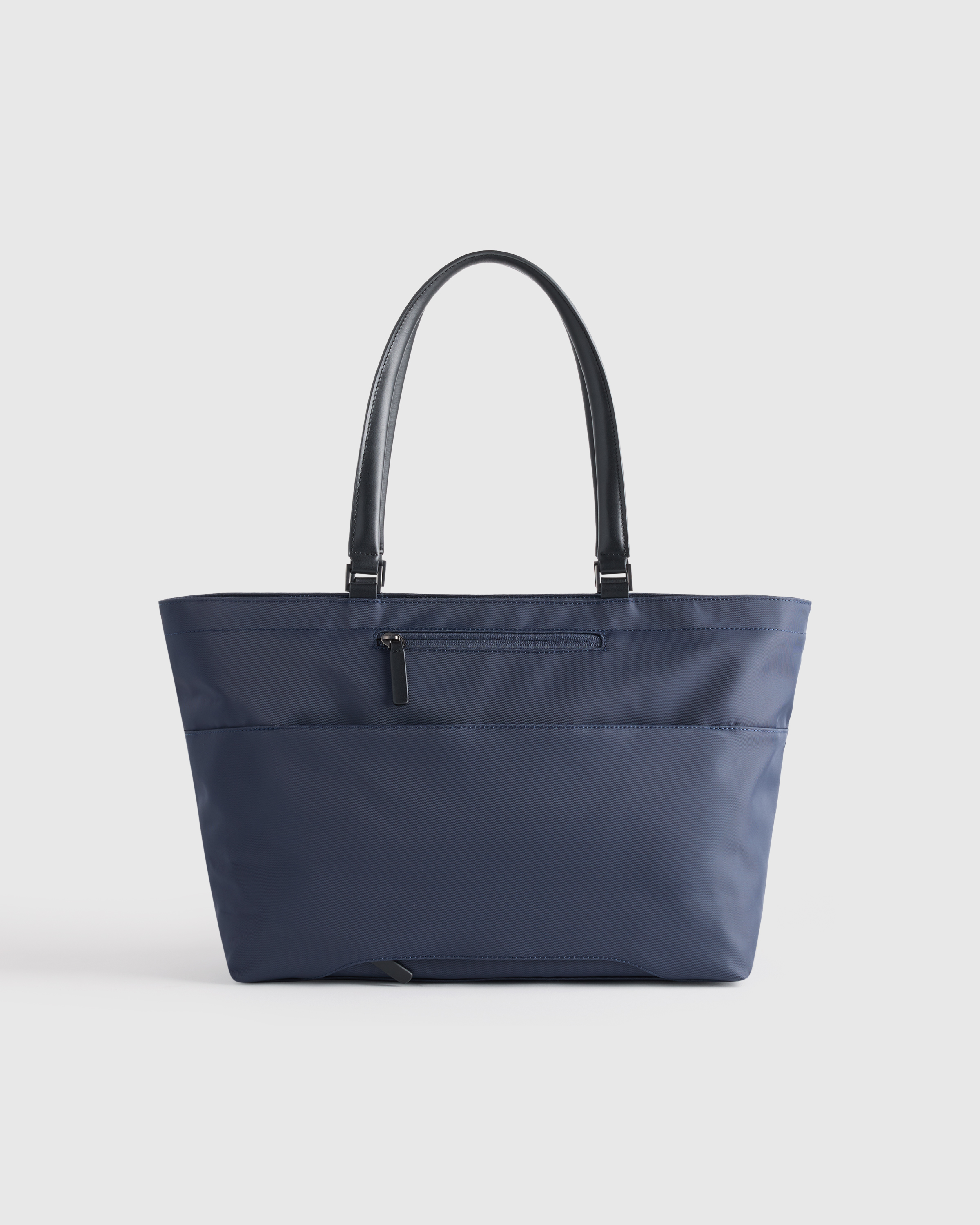 【THE TOE】TOE Voyage Tote Voyage Nylon Travel Tote in Navy