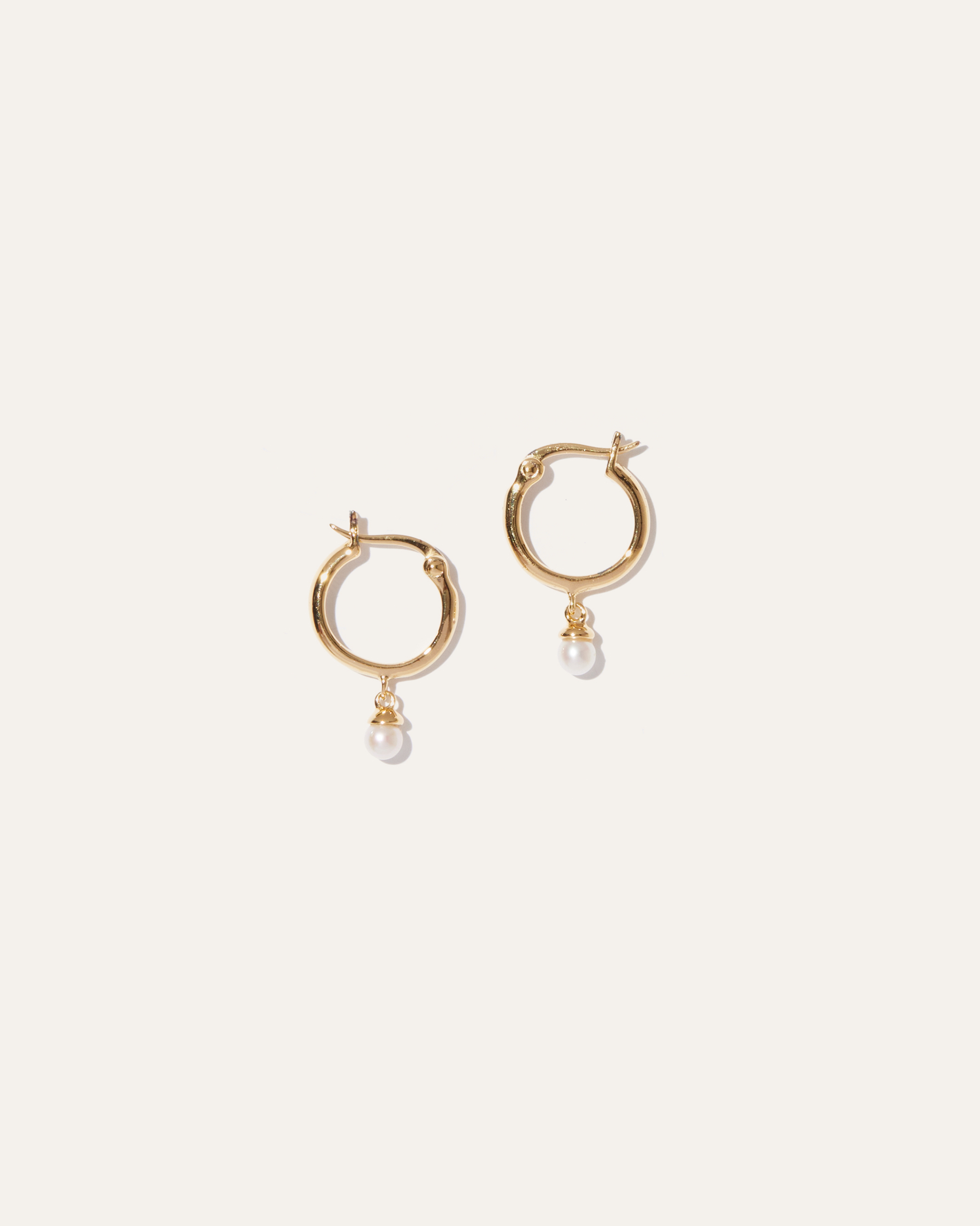 Quince Women's Small Freshwater Cultured Pearl Hoop Earrings In Gold