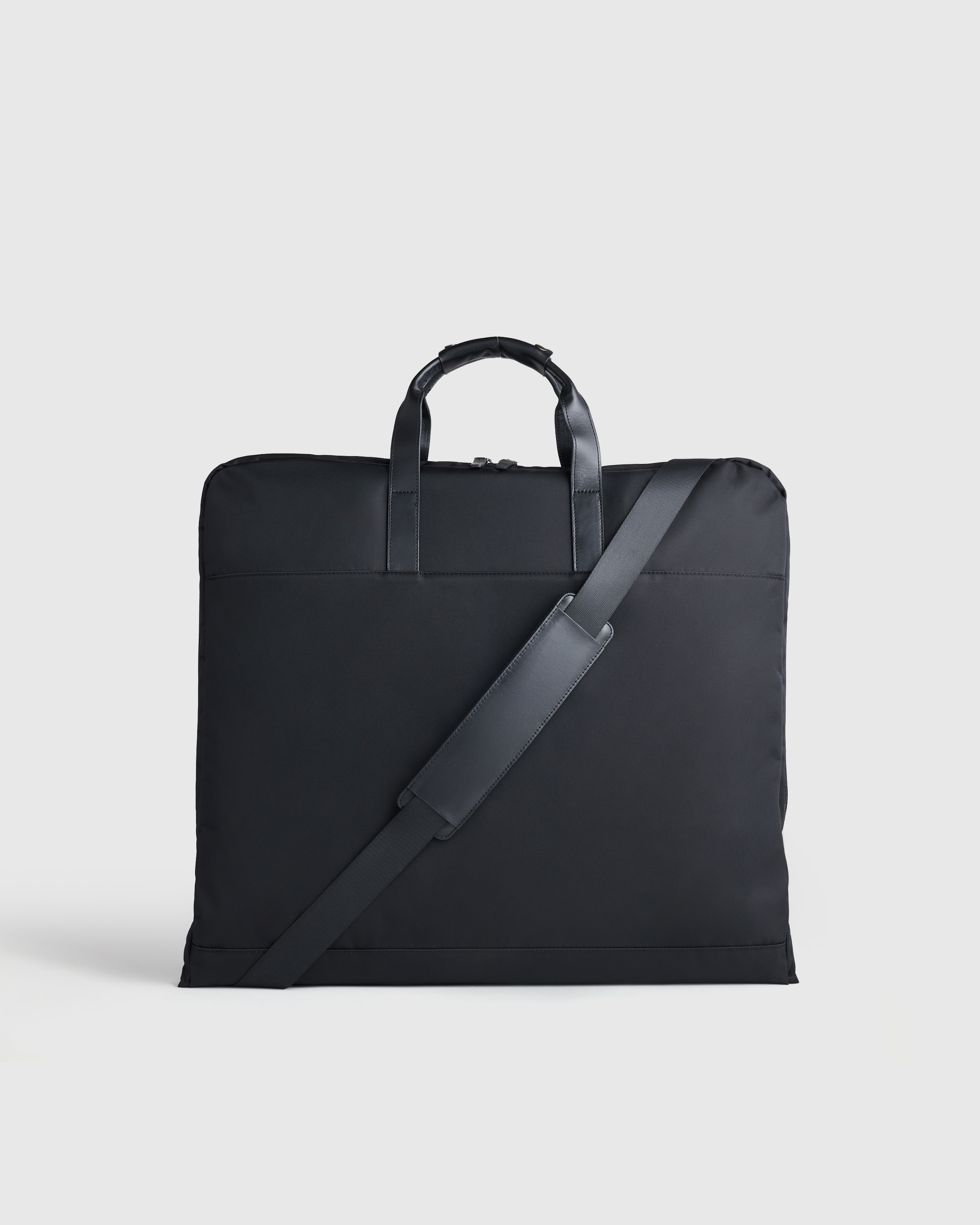 Voyage Nylon Garment Bag