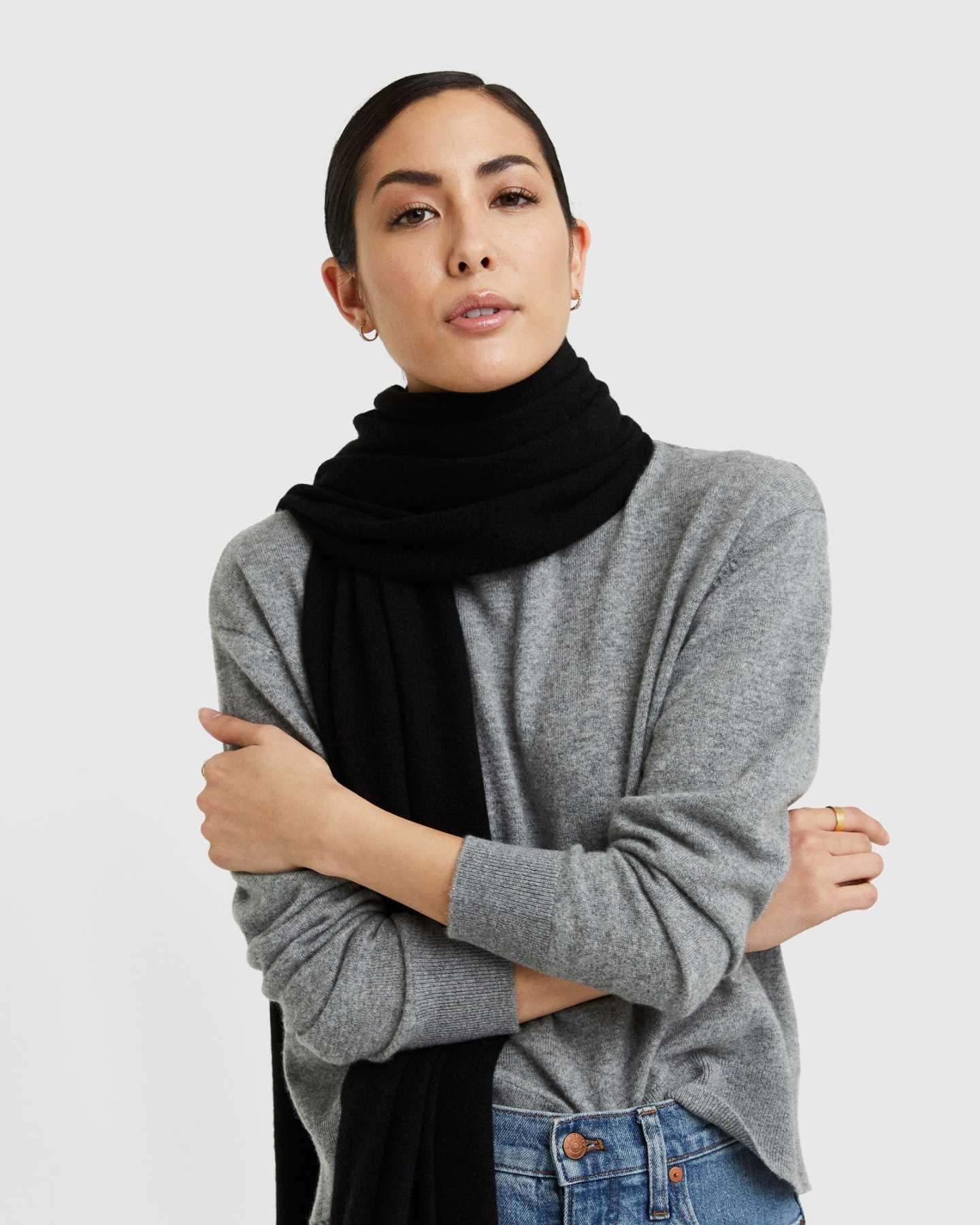 Cashmere wrap in black and grey cashmere sweater woman