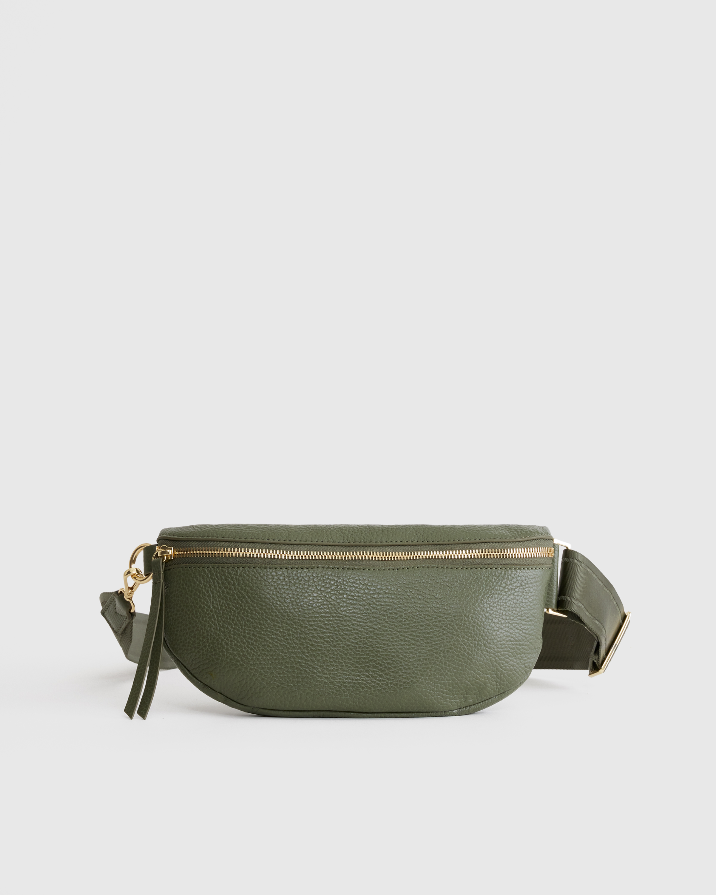 Quince Women's Italian Pebbled Leather Sling Bag In Olive