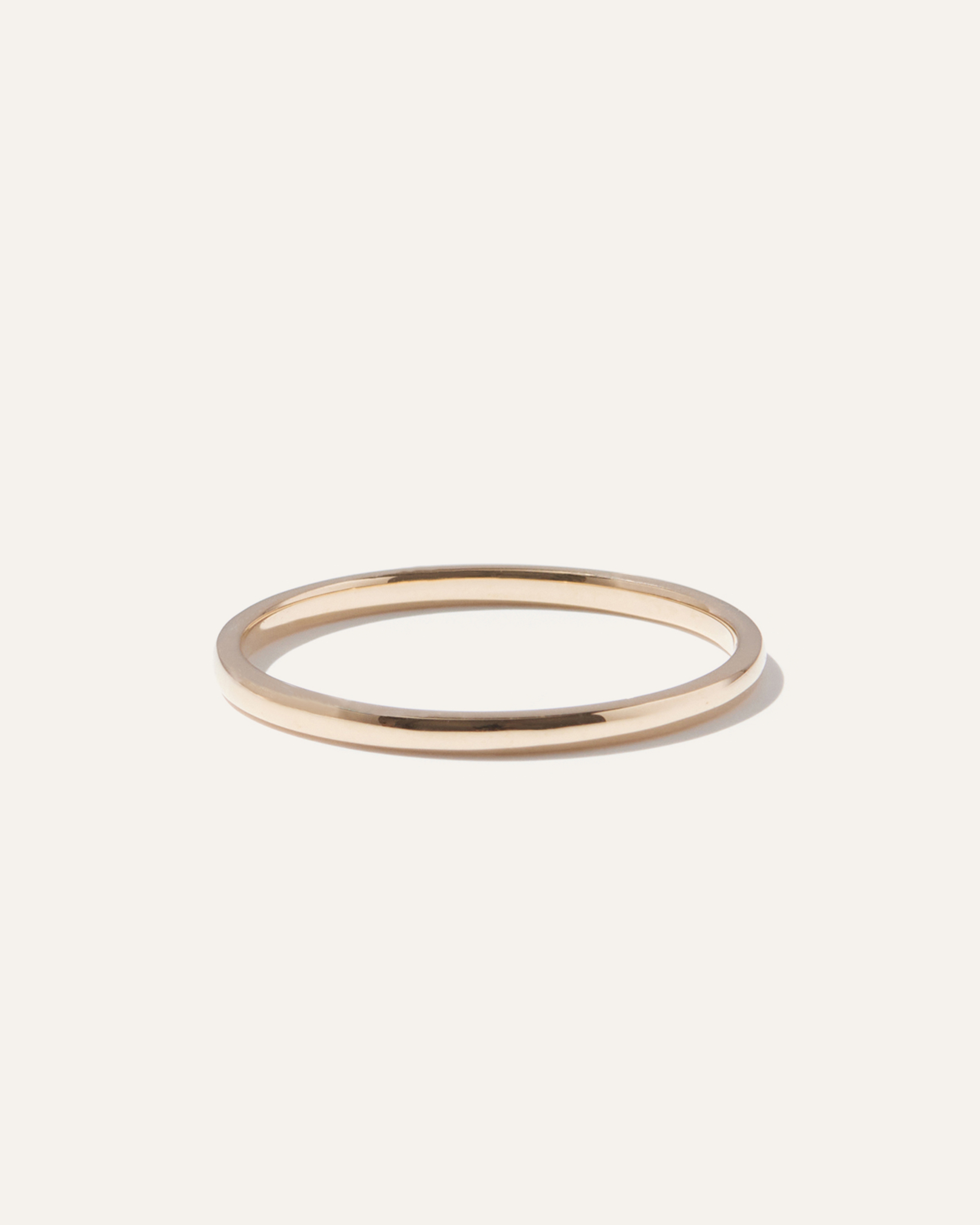 14k Gold Classic Band in Yellow Gold size 6