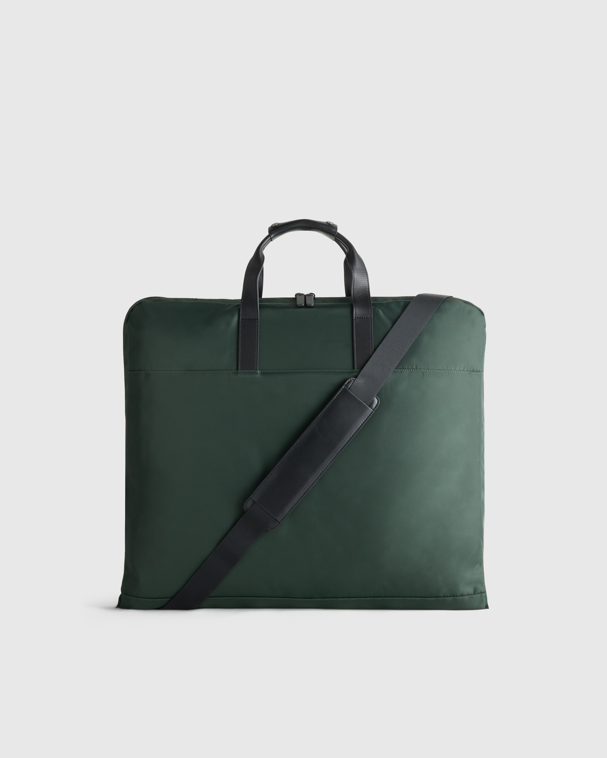 Voyage Nylon Garment Bag in Dark Green