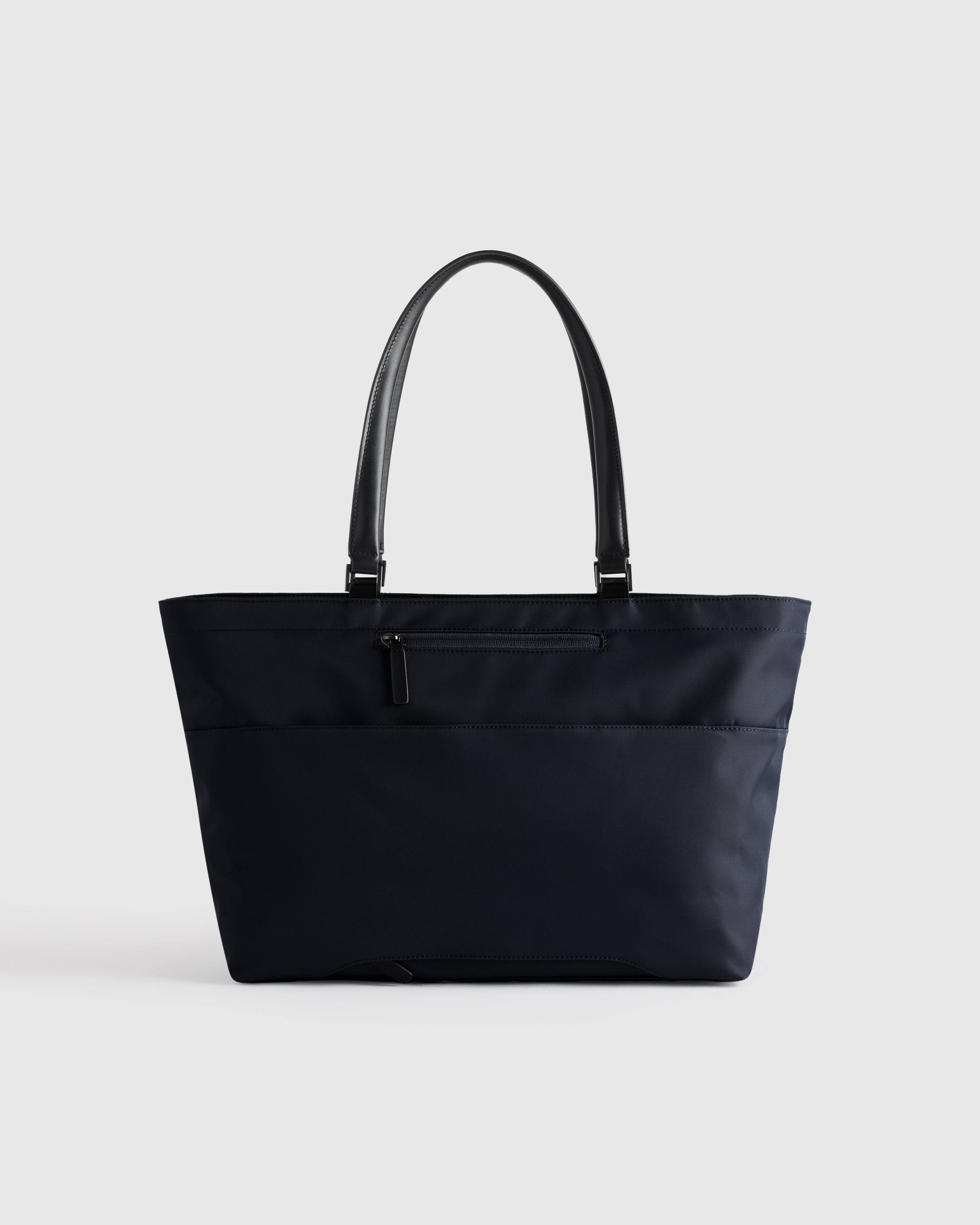 【新品未使用】TOÉ Voyage Tote Voyage Nylon Travel Tote in Navy