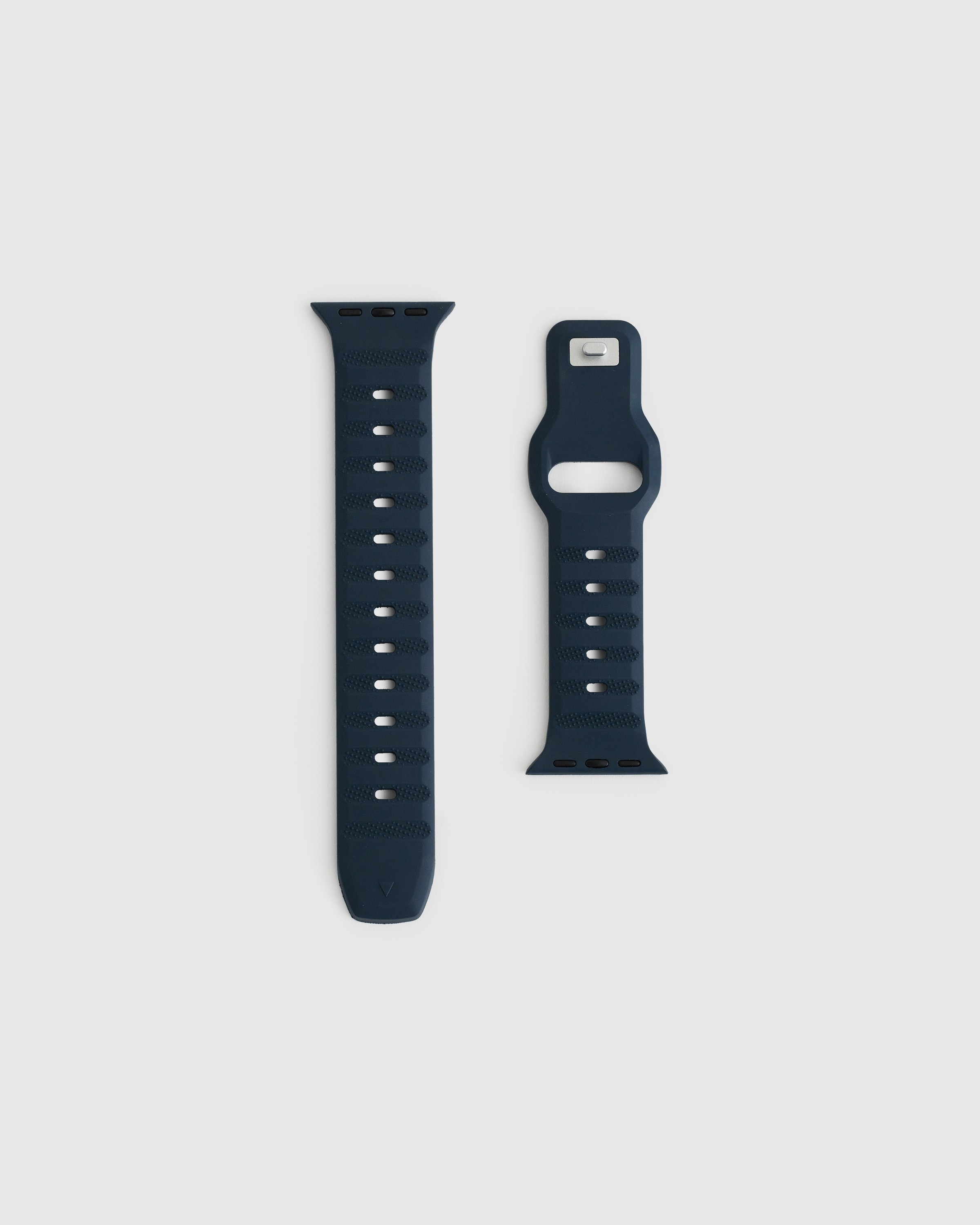Quince Sports Apple Watch Band In Navy