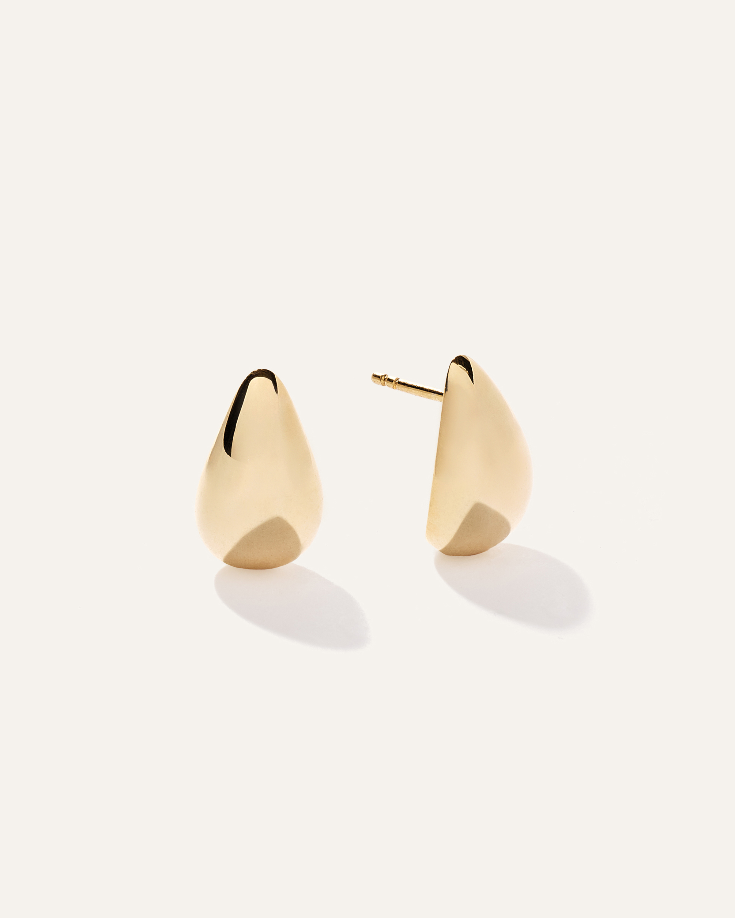 14K Gold Small Teardrop Earrings