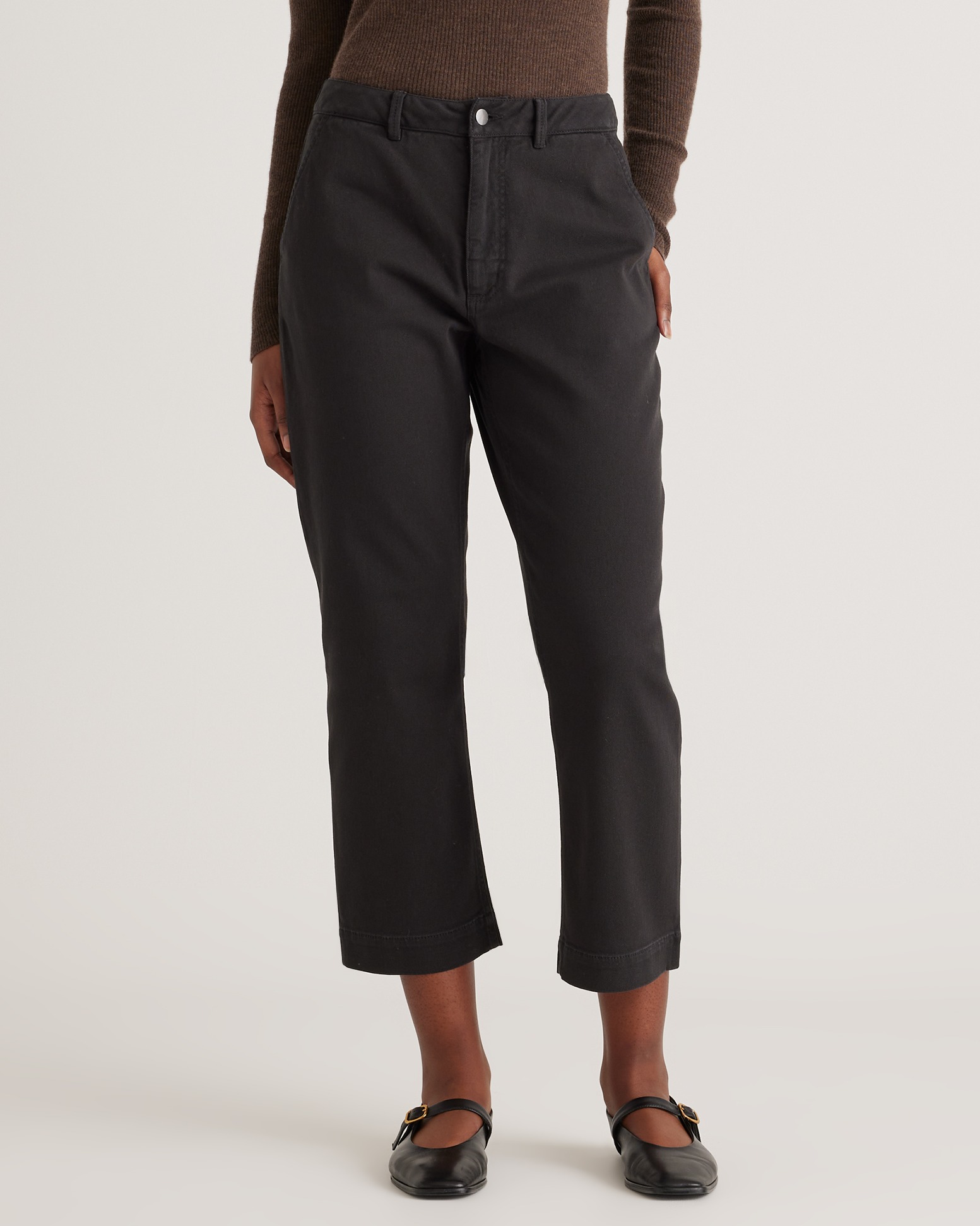 Shop Quince Women's Organic Stretch Cotton Twill Straight Leg Cropped Pants In Black