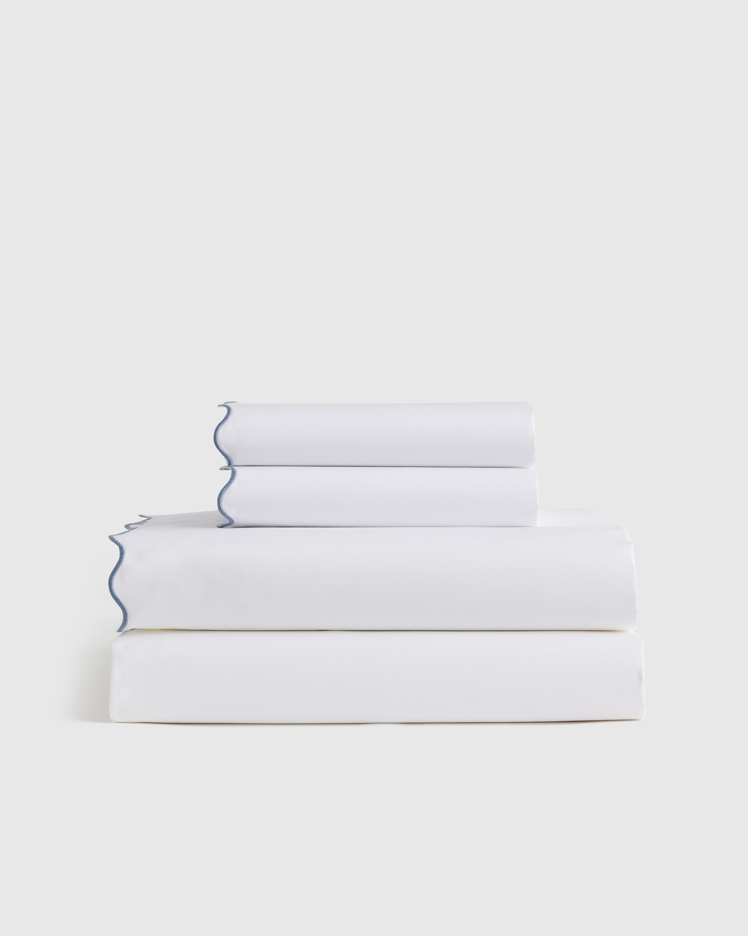 Wave Scallop Organic Percale Sheet Set in White/Mineral