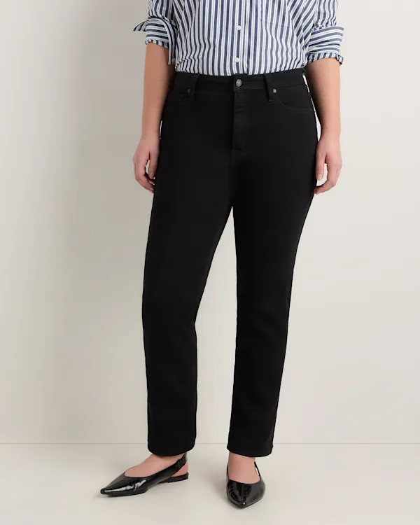 Curvy Bella Stretch Straight Jeans
