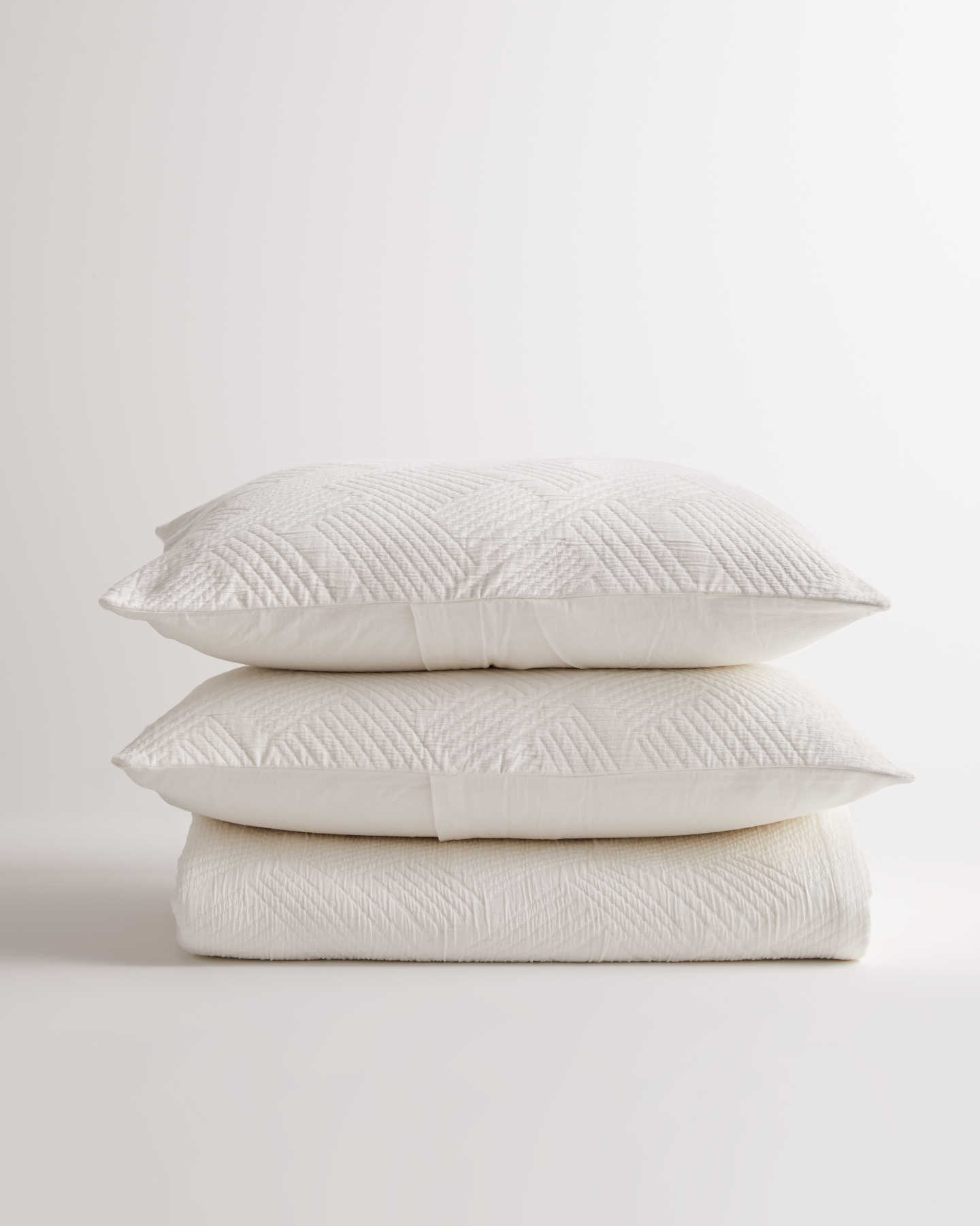 Organic Cotton Matelasse Coverlet Set - White