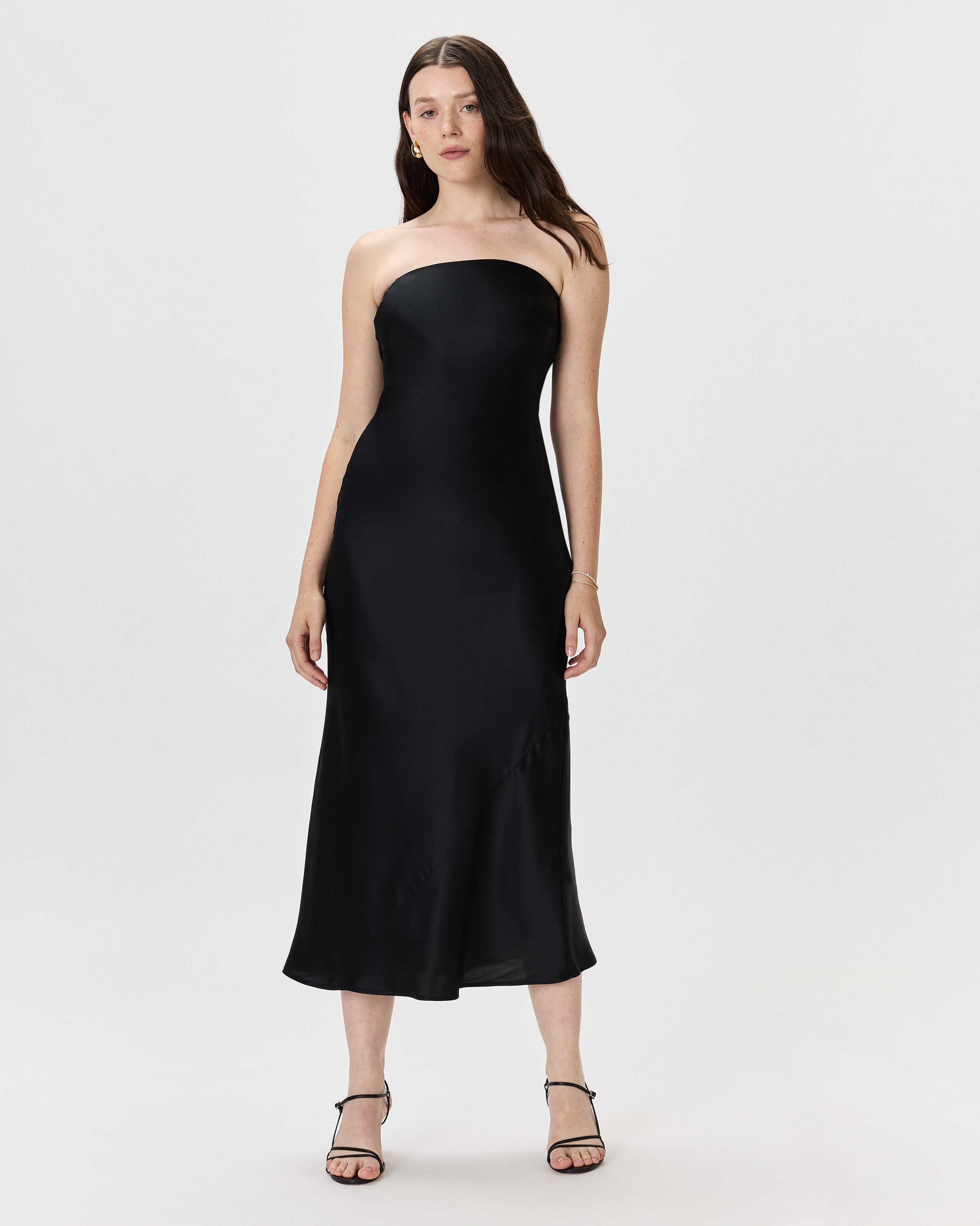 retro polka dot dress Zapaka Women Blue Dots Vintage Hepburn Style Swing Dress with Short Sleeves, Blue White / L Nala Strapless Sequin Mini Color:Ink (Black) model-amelia The dress also features