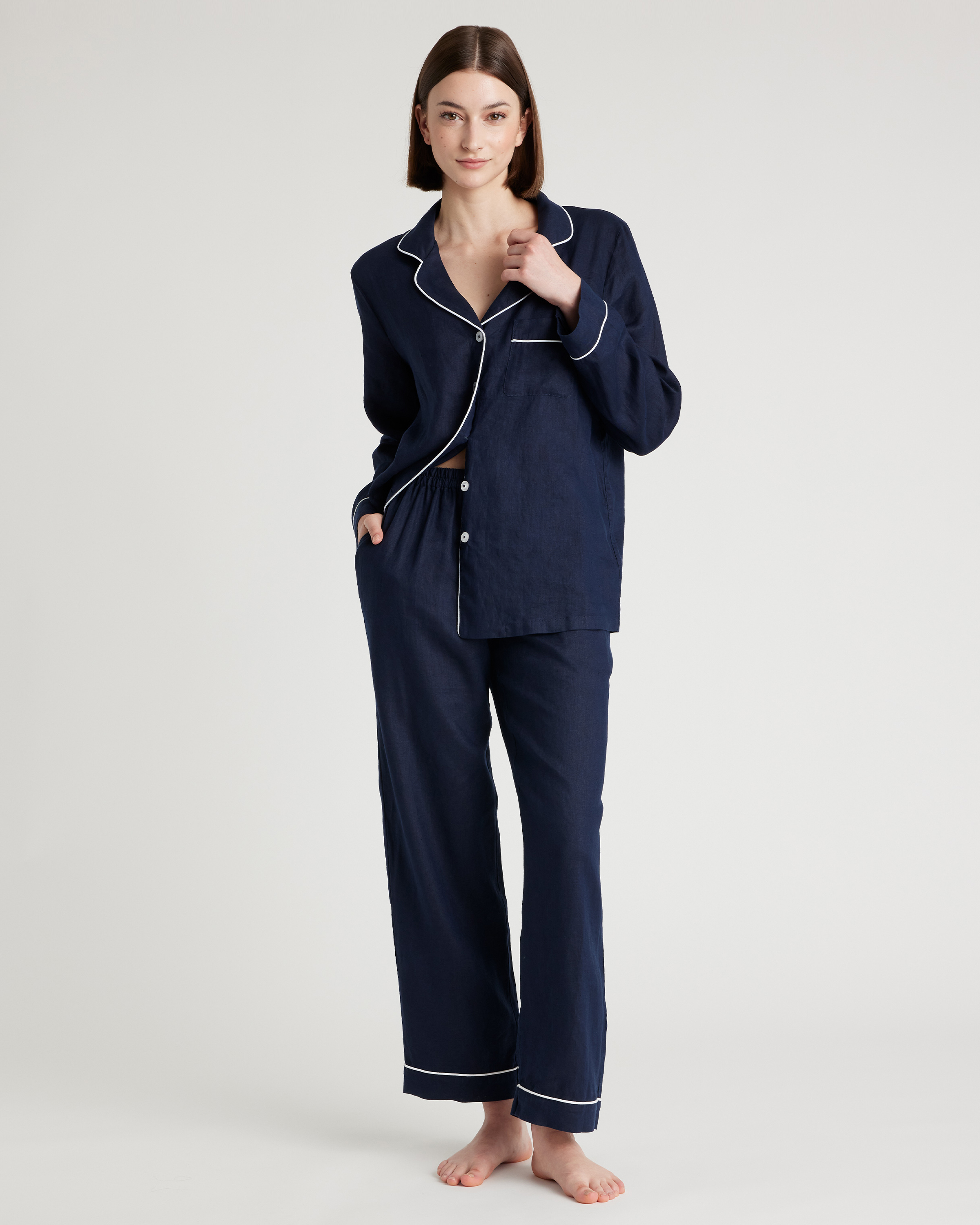 Quince Women's 100% European Linen Long Sleeve Pajama Set With Piping In Deep Navy