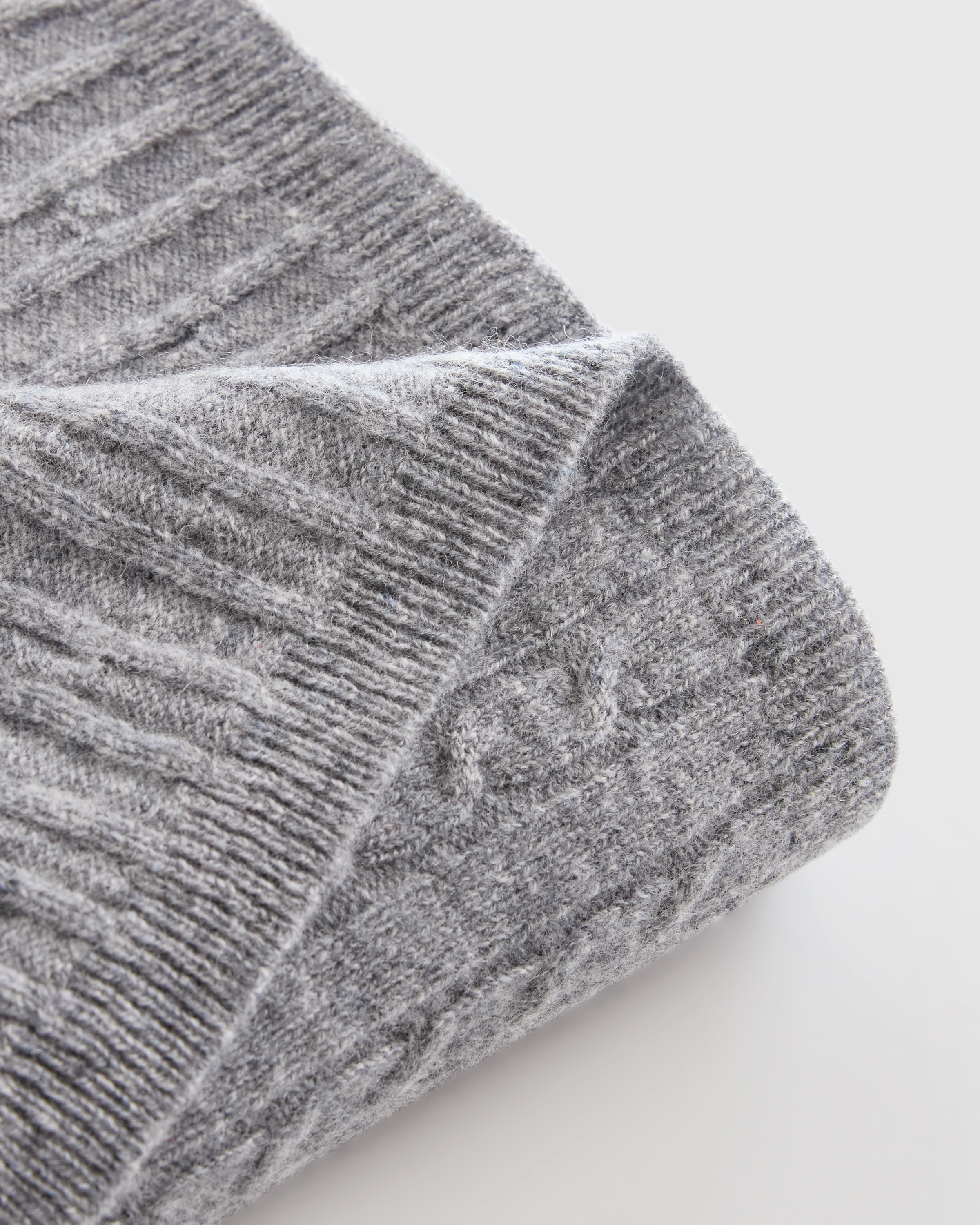 Luxe Cable Knit Cashmere Baby Blanket - thumbnail 6