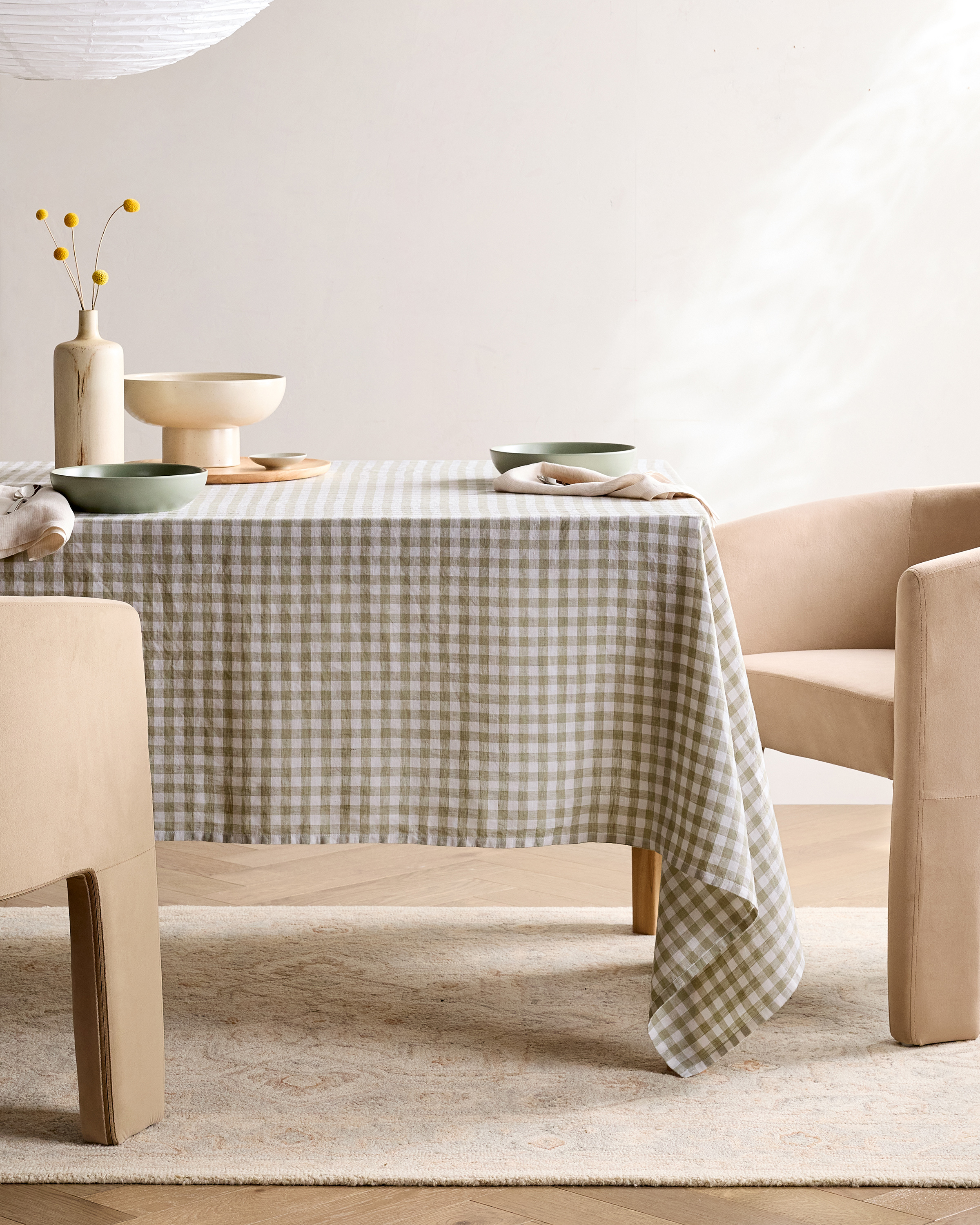 European Linen Tablecloth - 70" Round